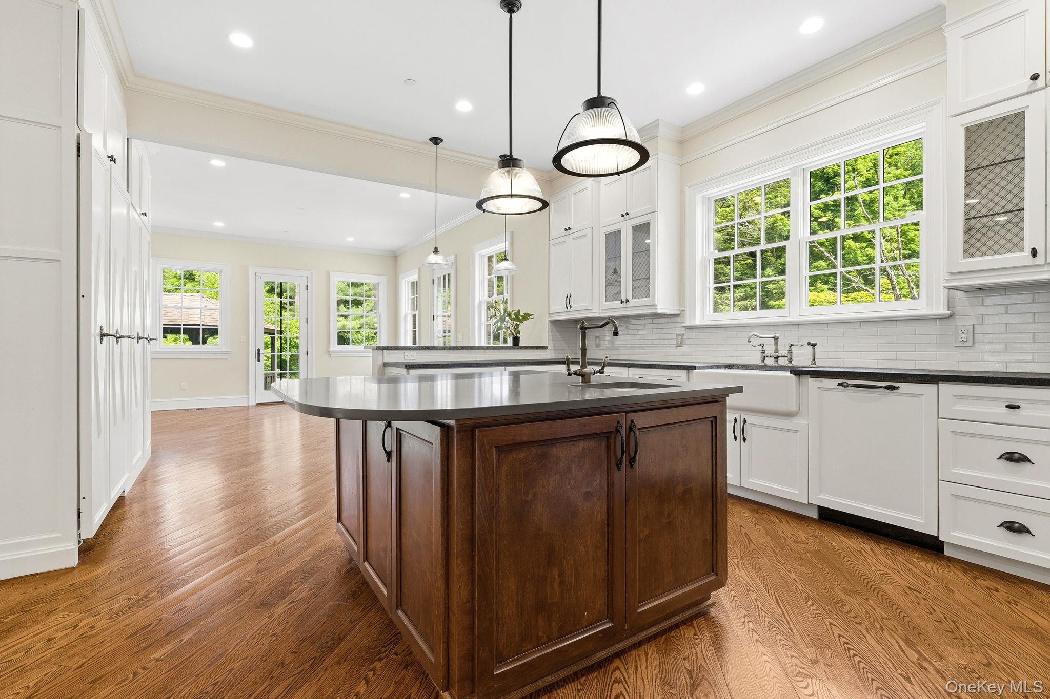 2 Heathcote Drive