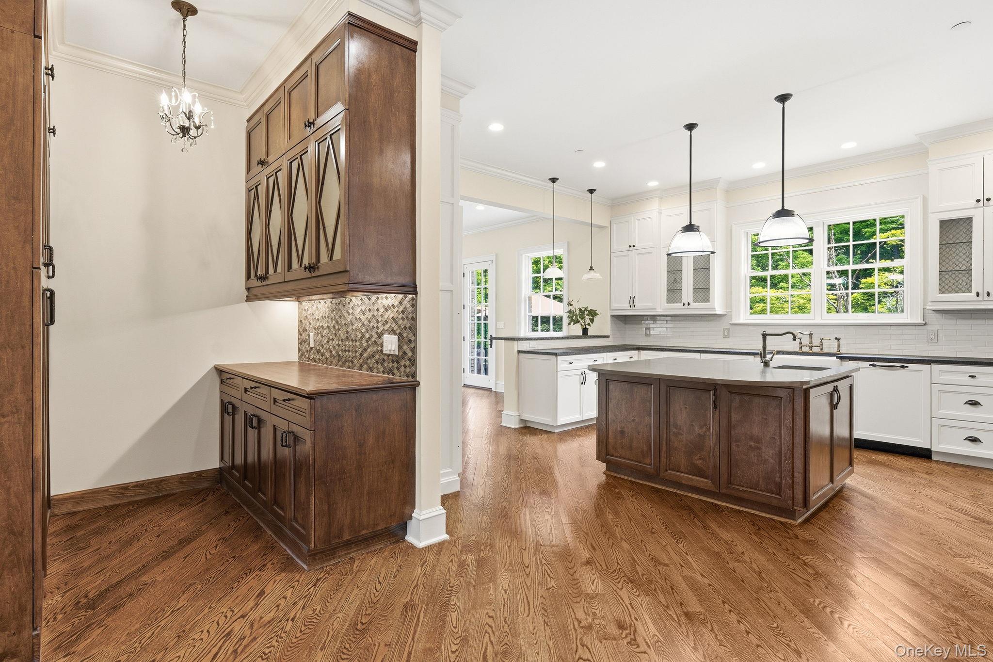 2 Heathcote Drive