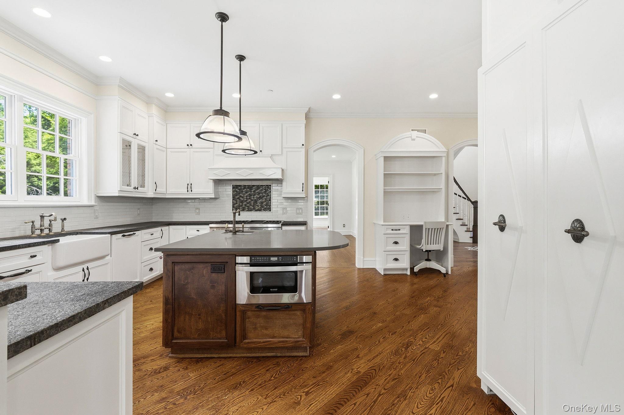 2 Heathcote Drive