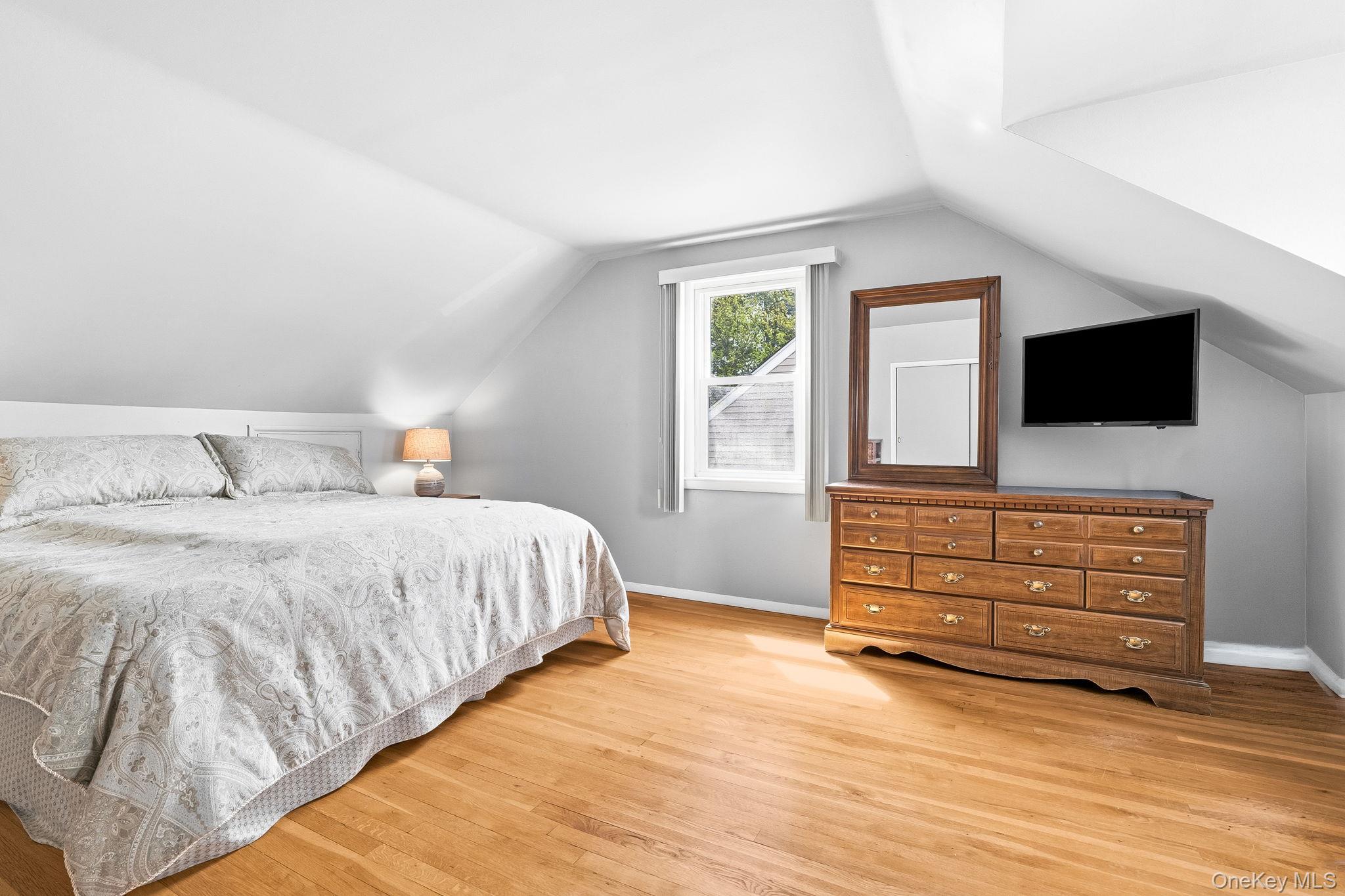 95 Smith Avenue