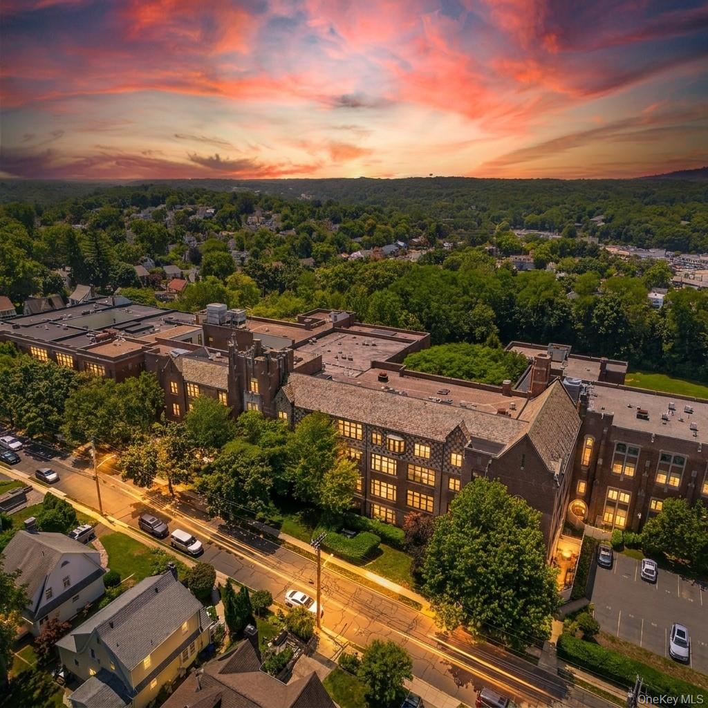 65 McKinley Avenue Unit: C2-5