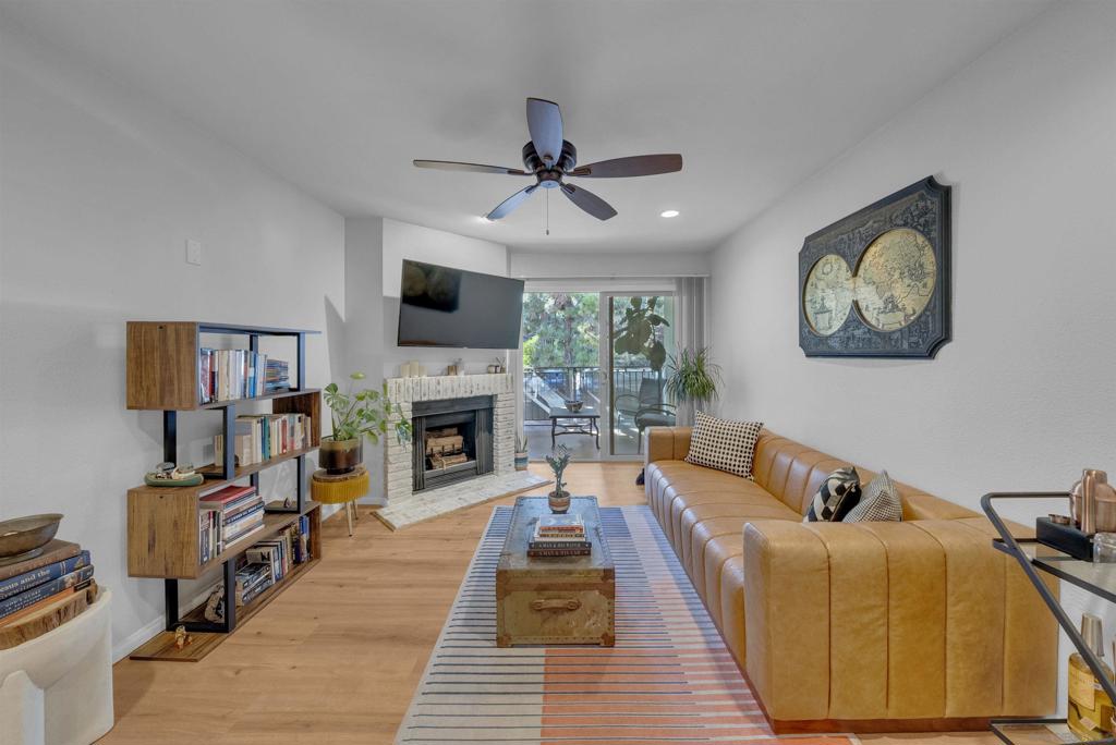 1750 S El Camino Real 207