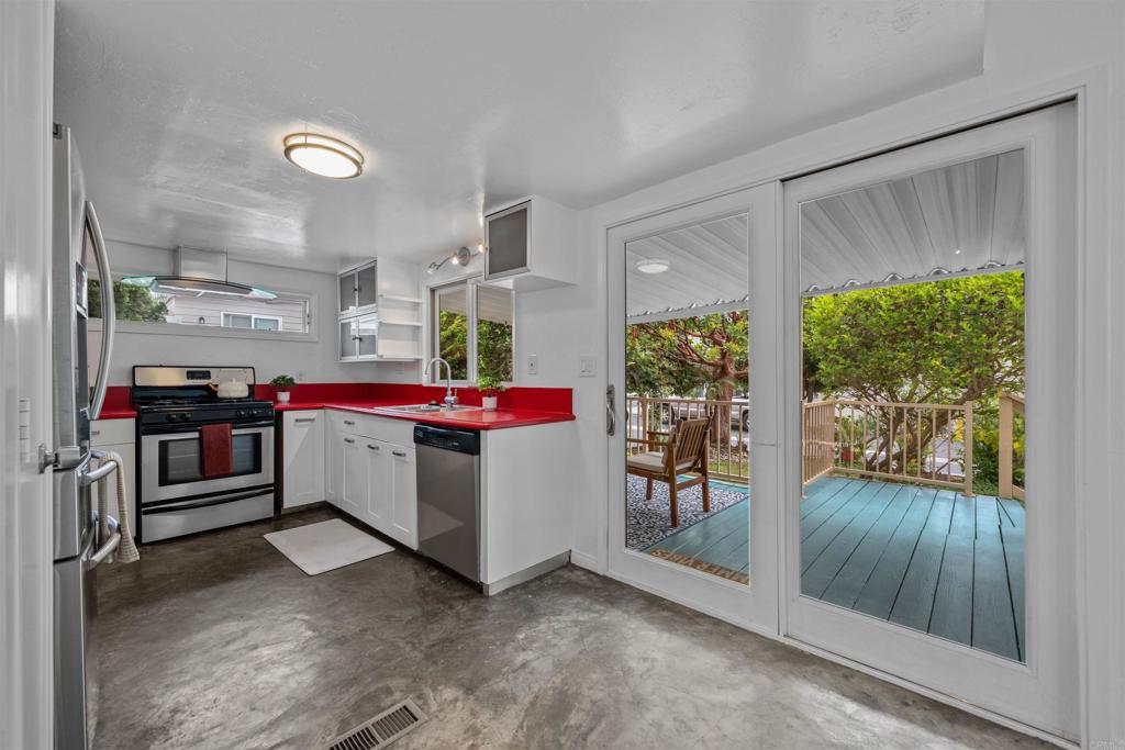 699 N Vulcan Ave Spc 133