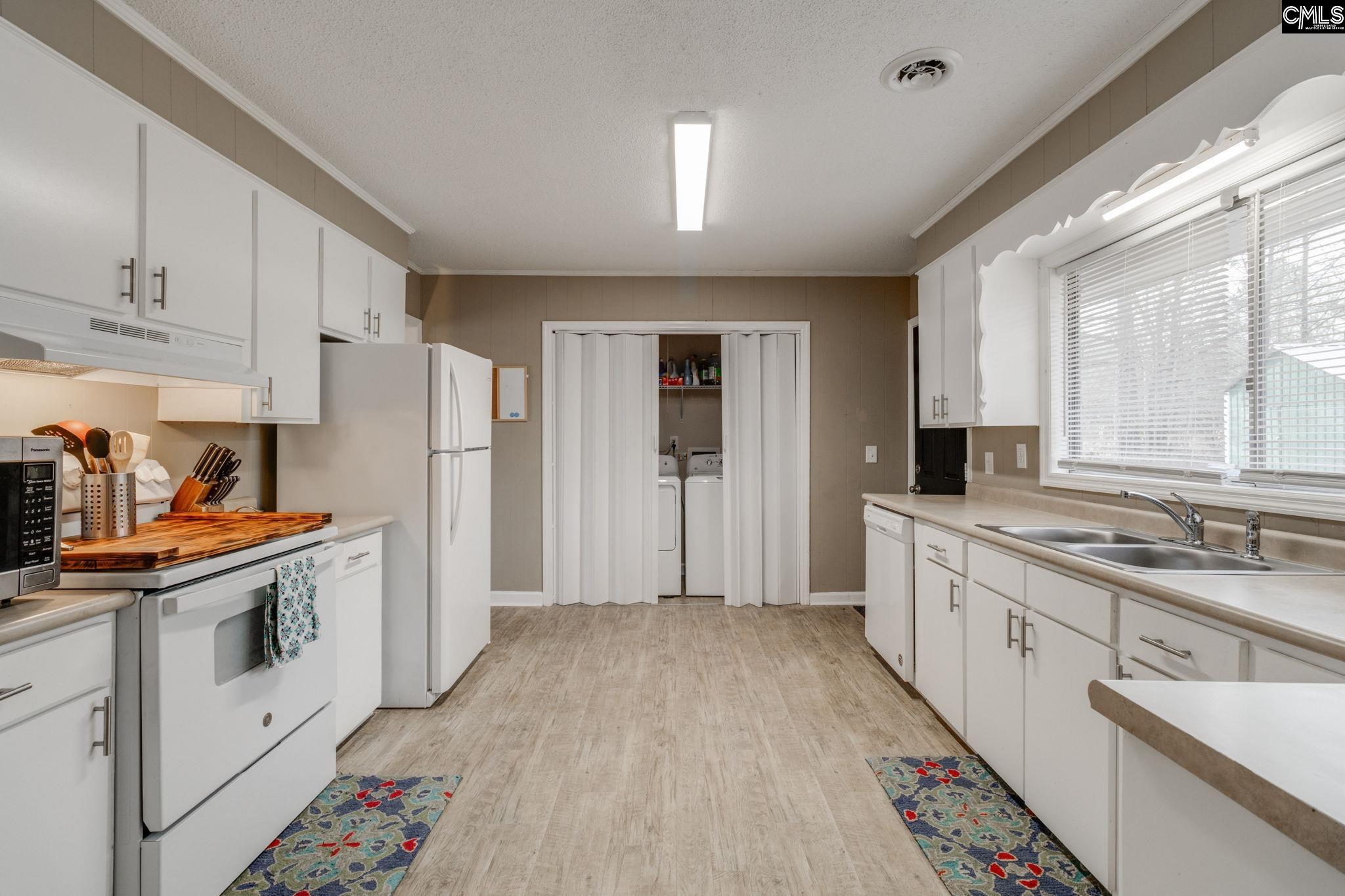 2144 Springvale Road