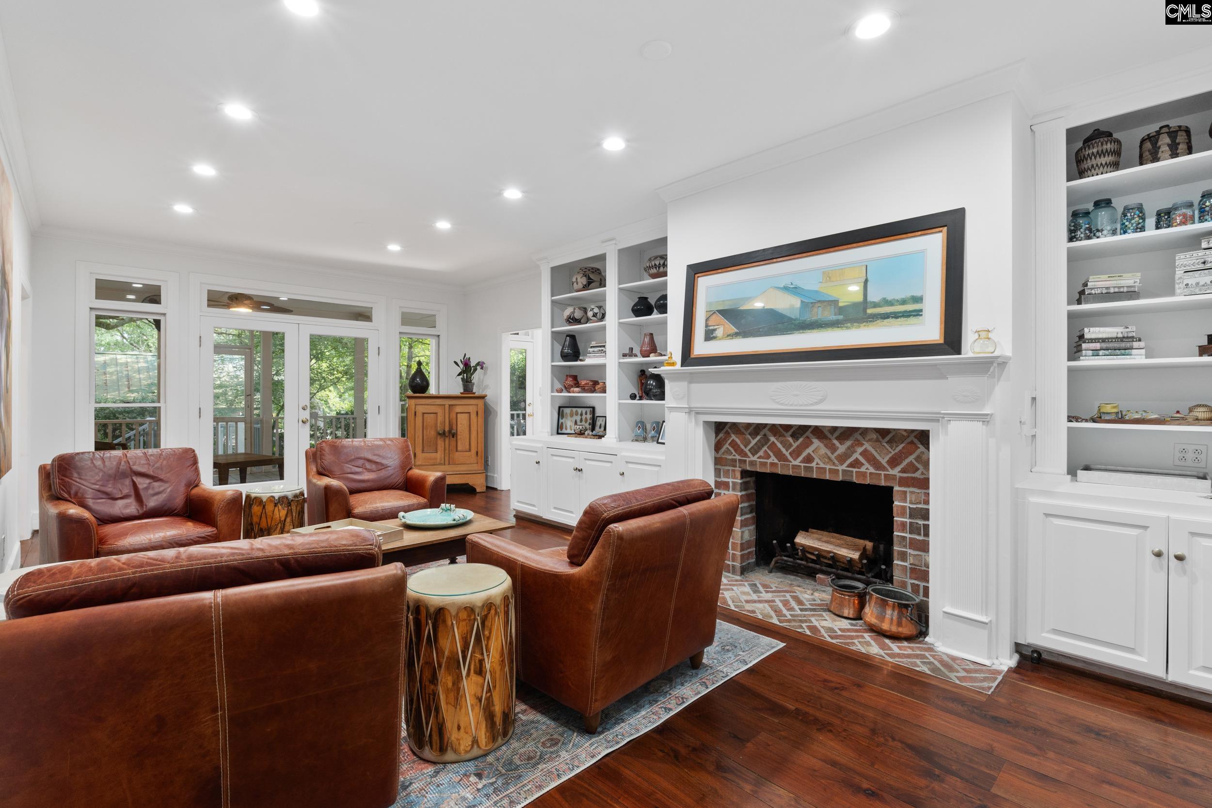 151 Chesnut Street