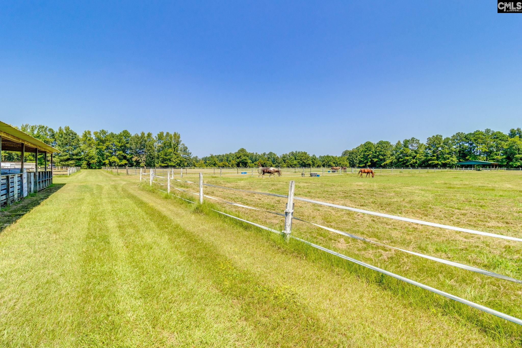 923 Moulds Rd.
