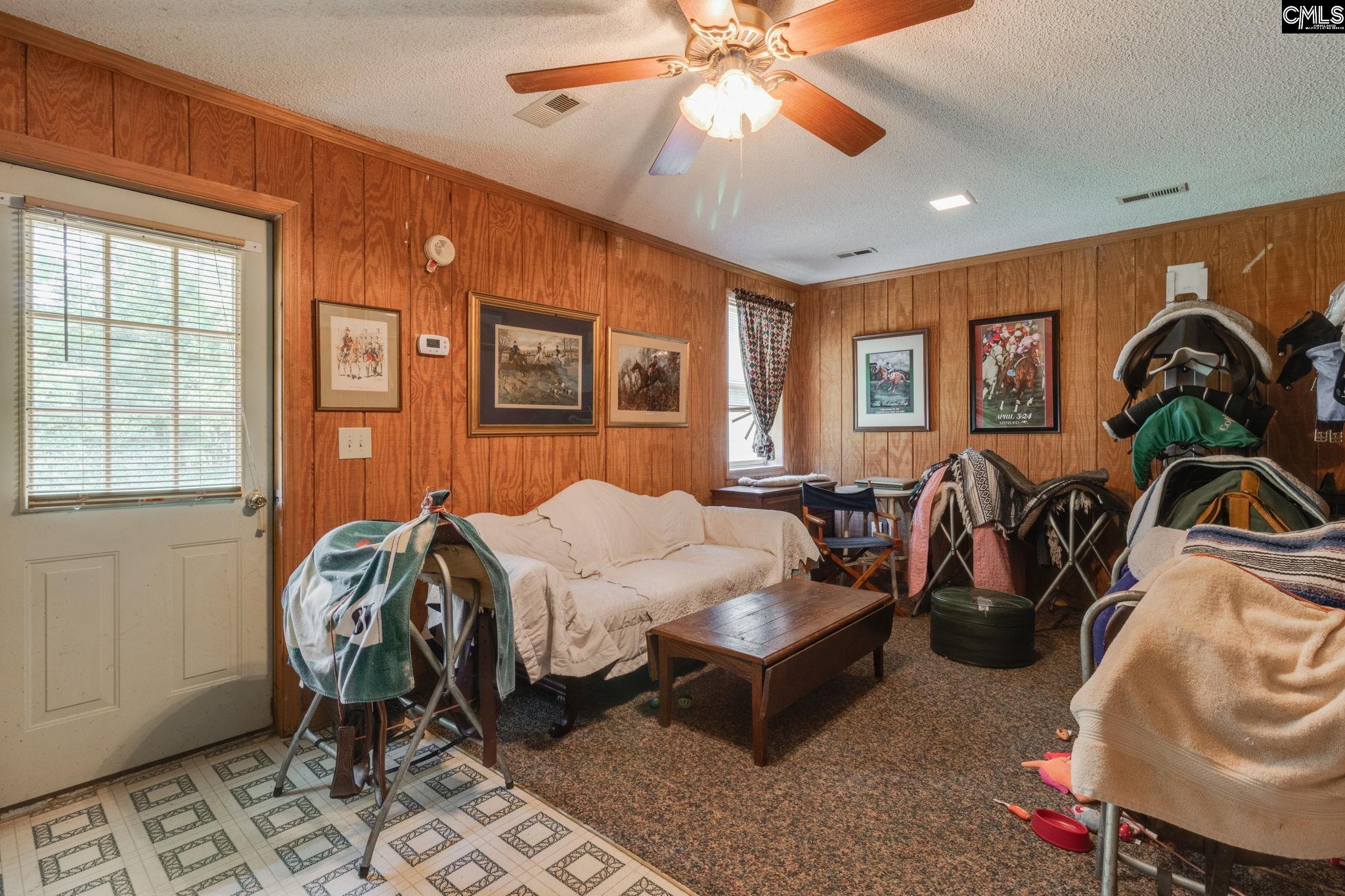 923 Moulds Rd.