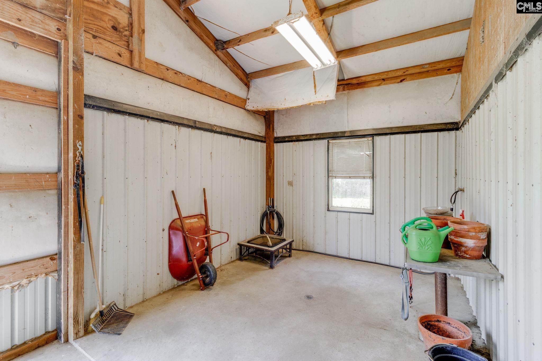923 Moulds Rd.
