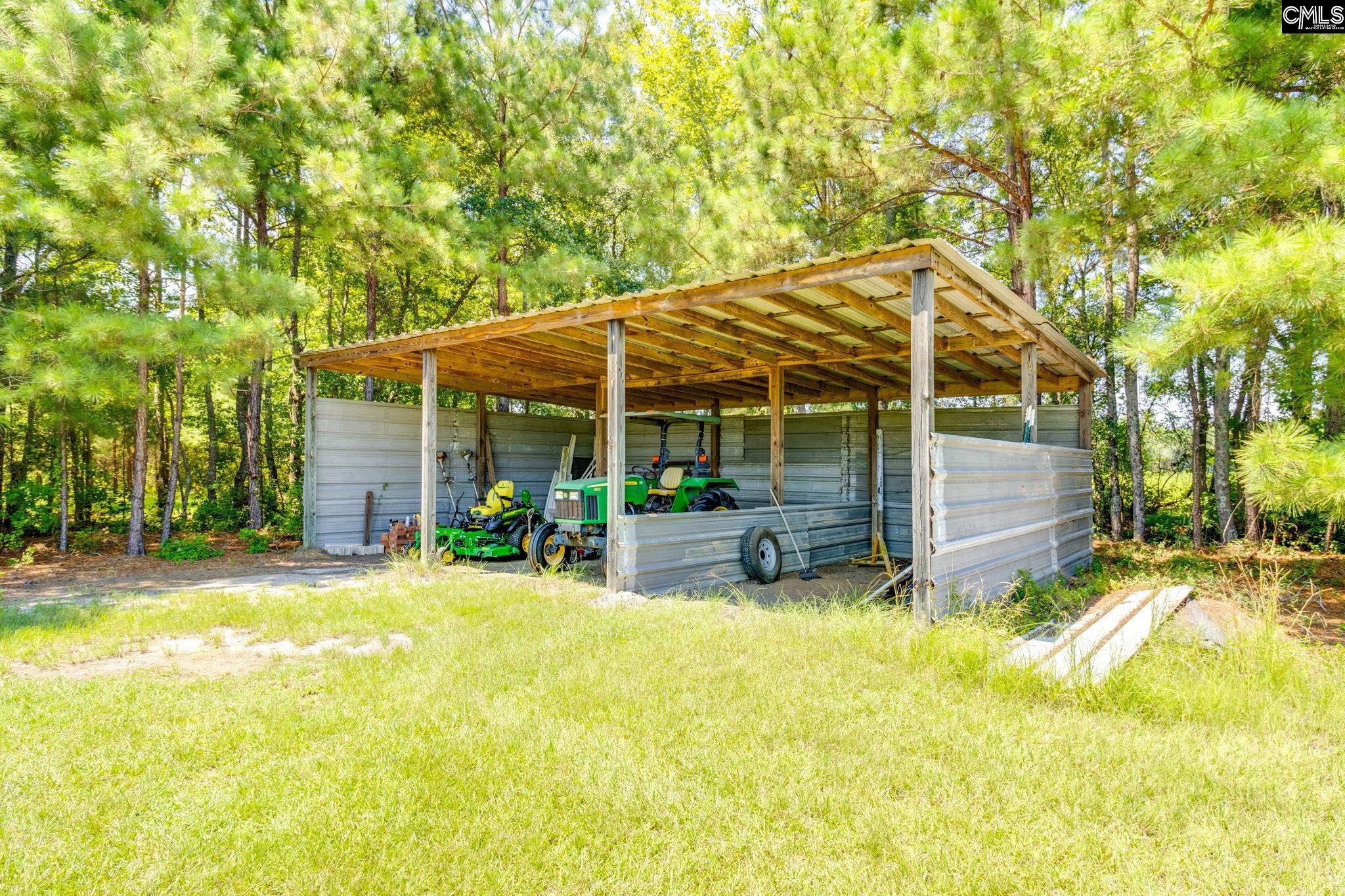 923 Moulds Rd.