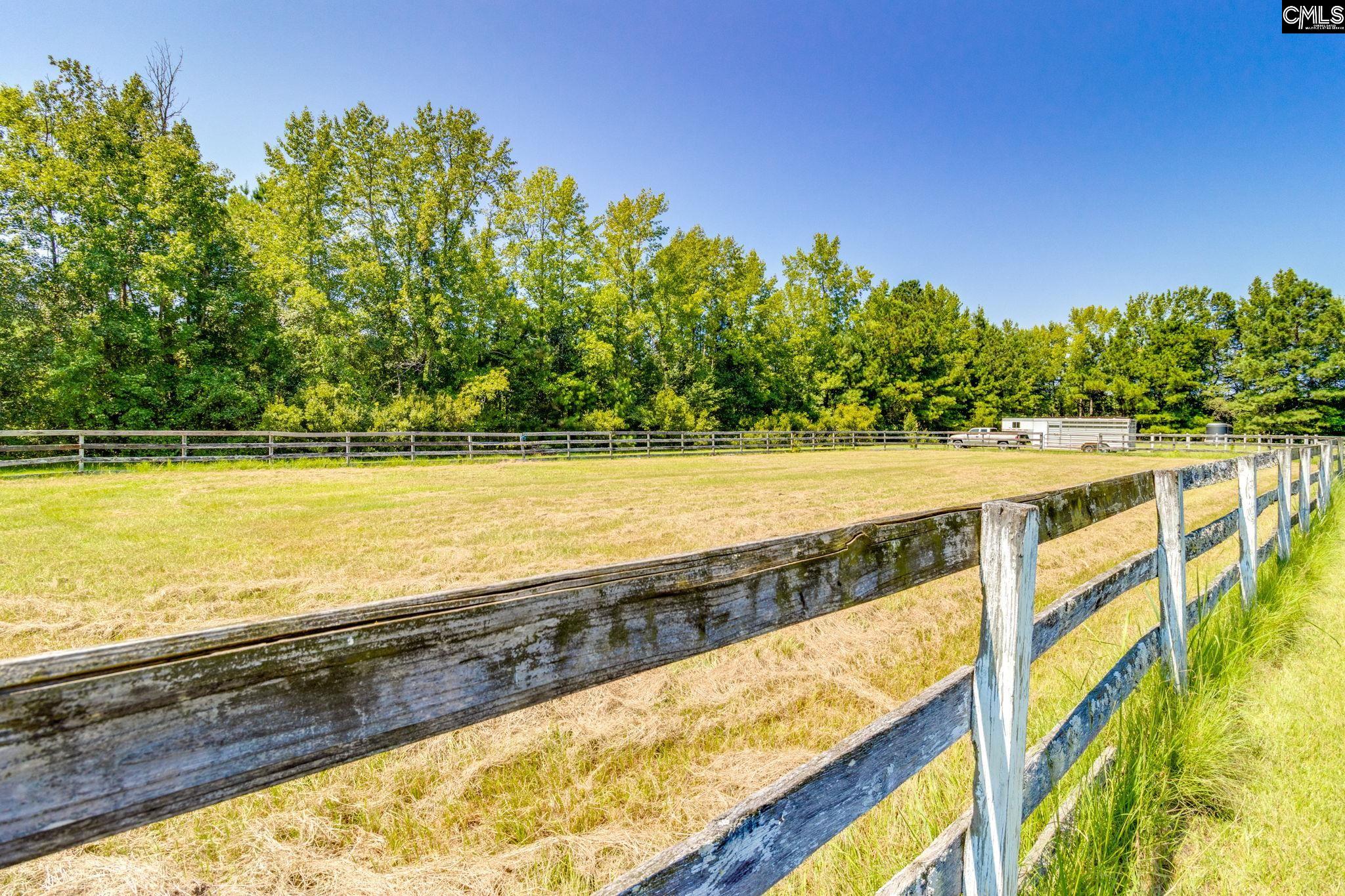 923 Moulds Rd.