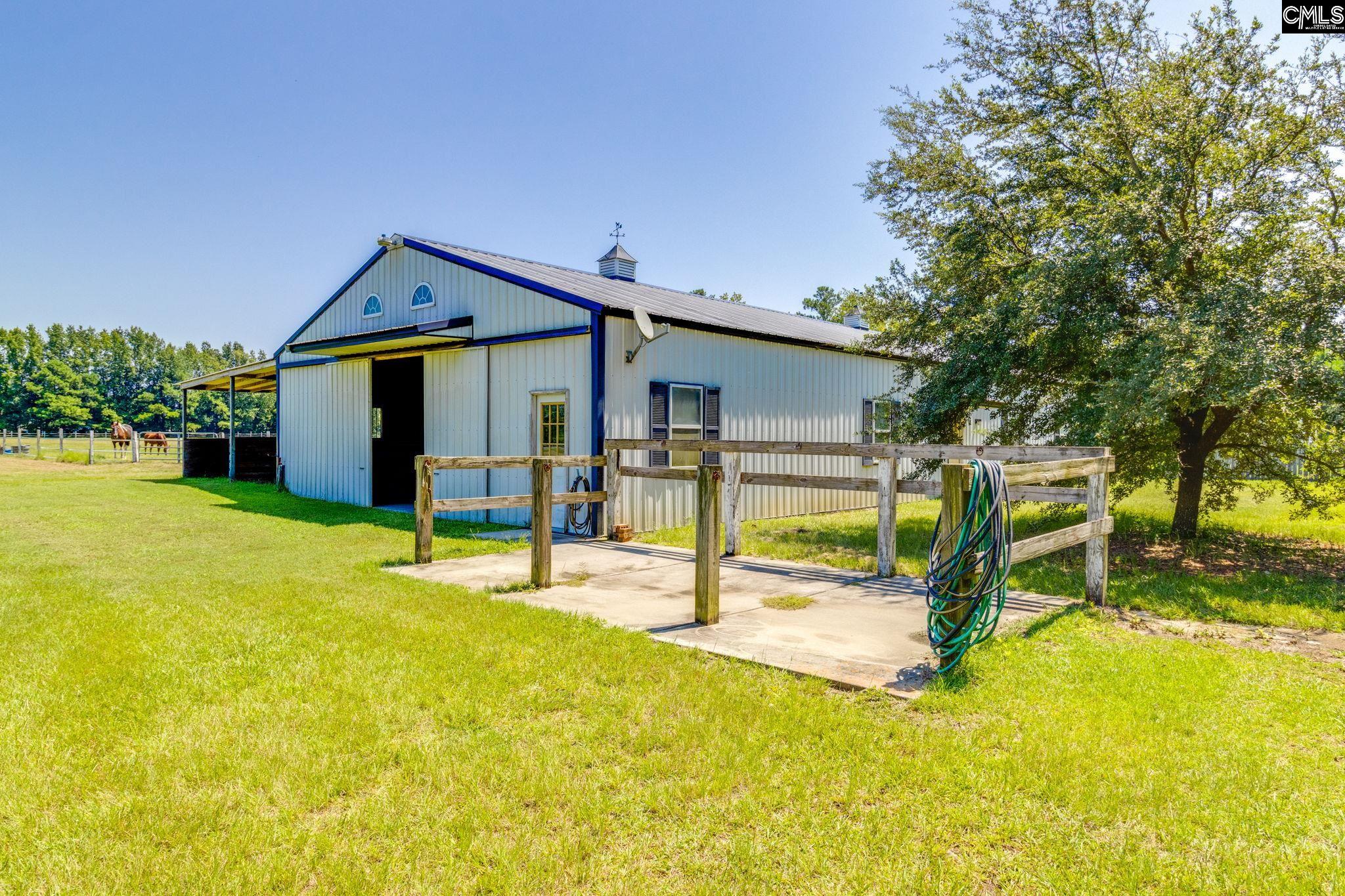 923 Moulds Rd.