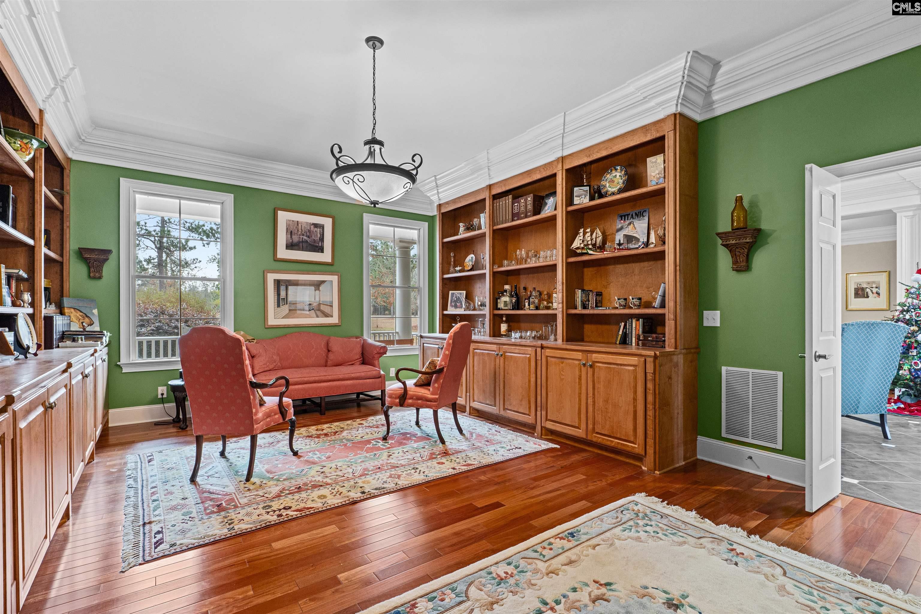 160 Hound Hollow Road