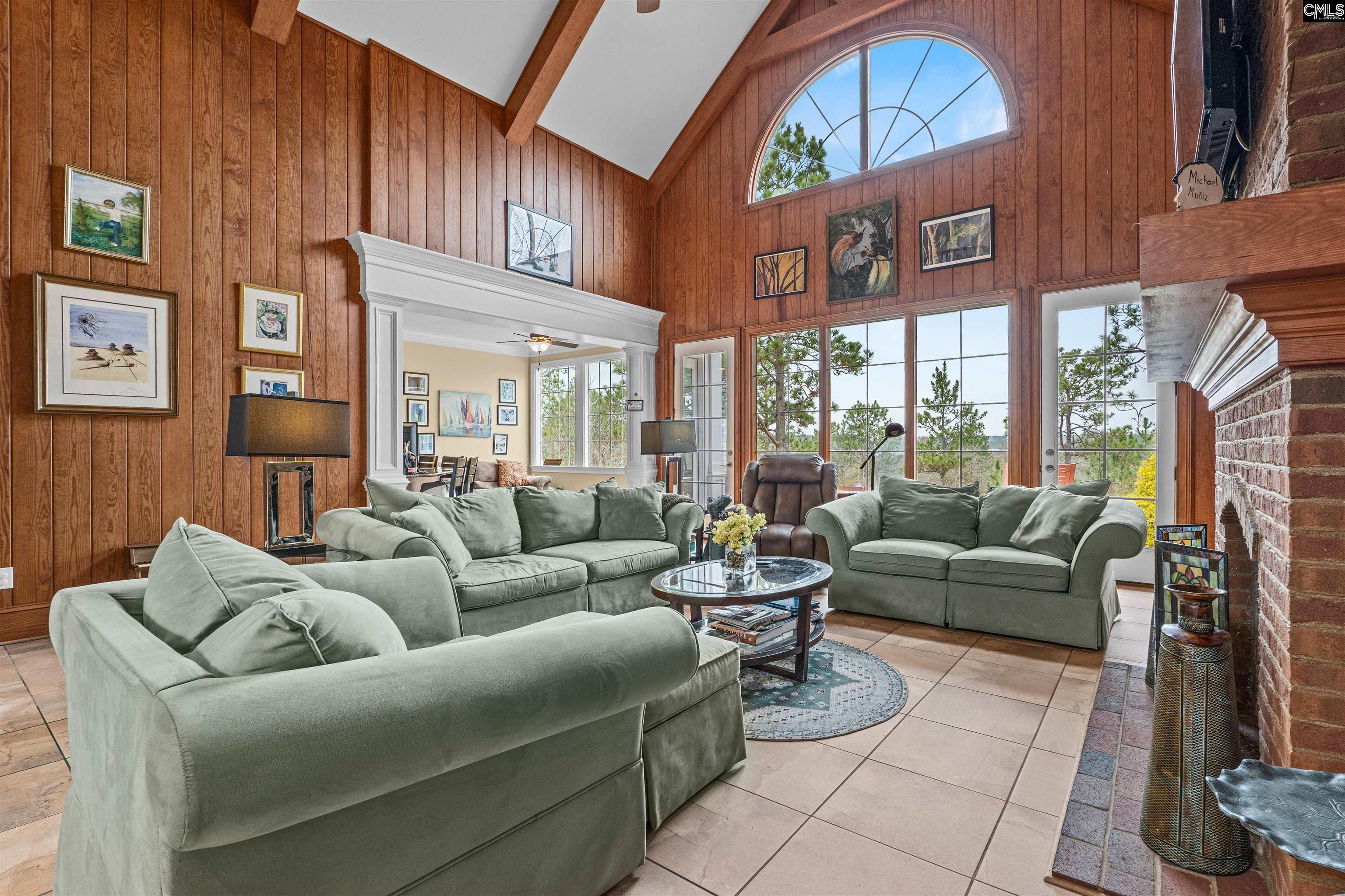 160 Hound Hollow Road