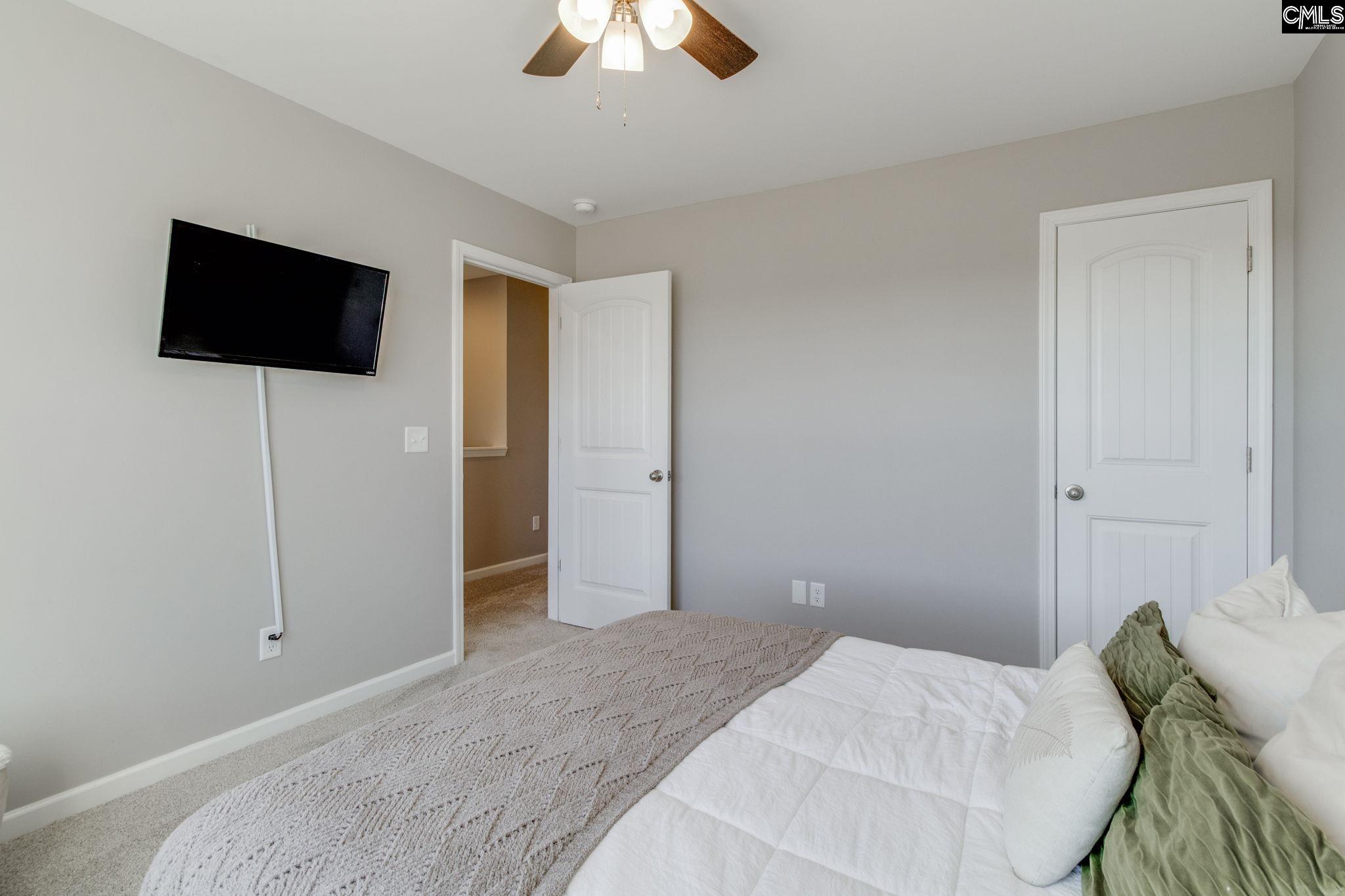 1043 Hermitage Pond Road