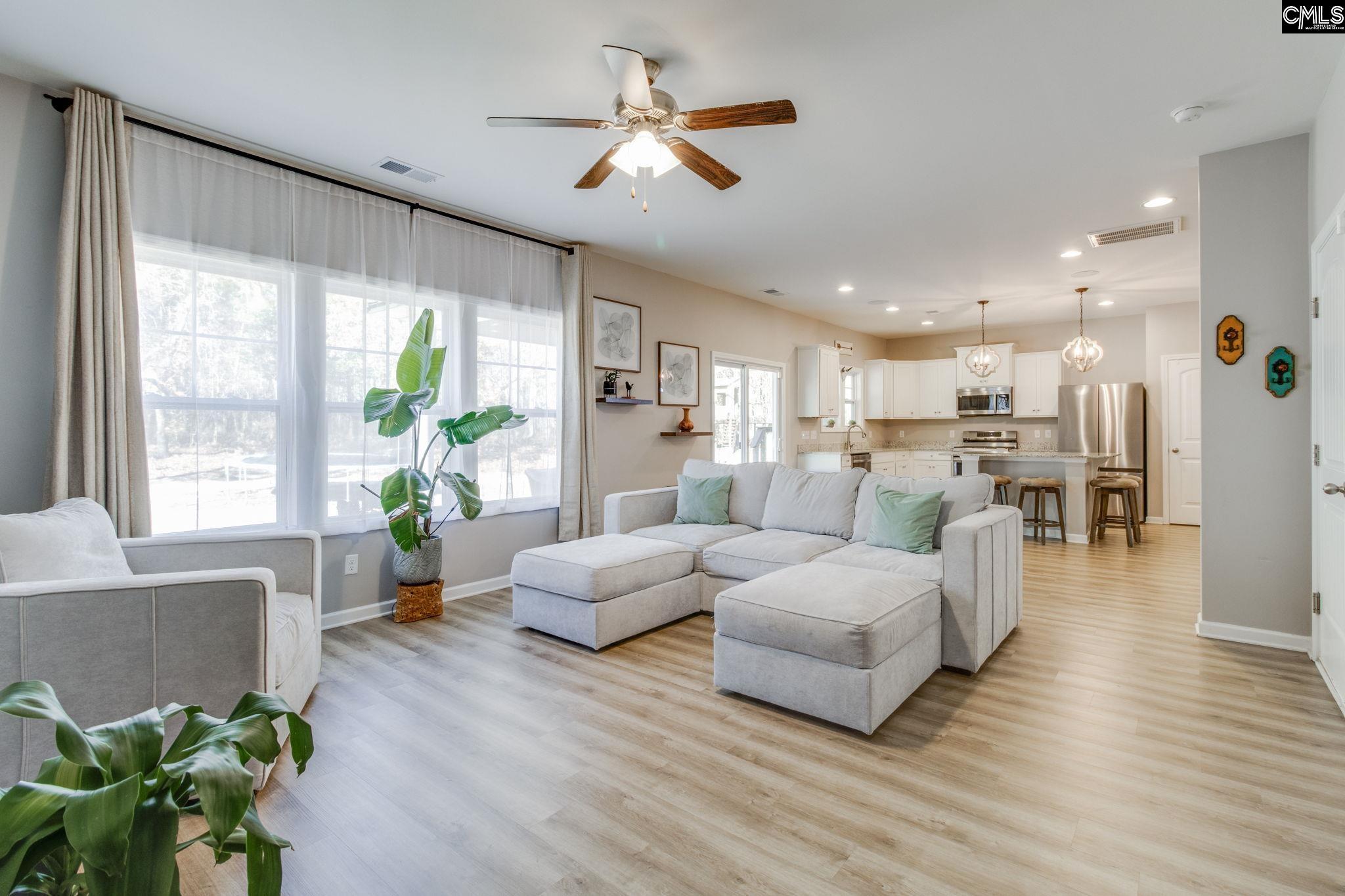 1043 Hermitage Pond Road