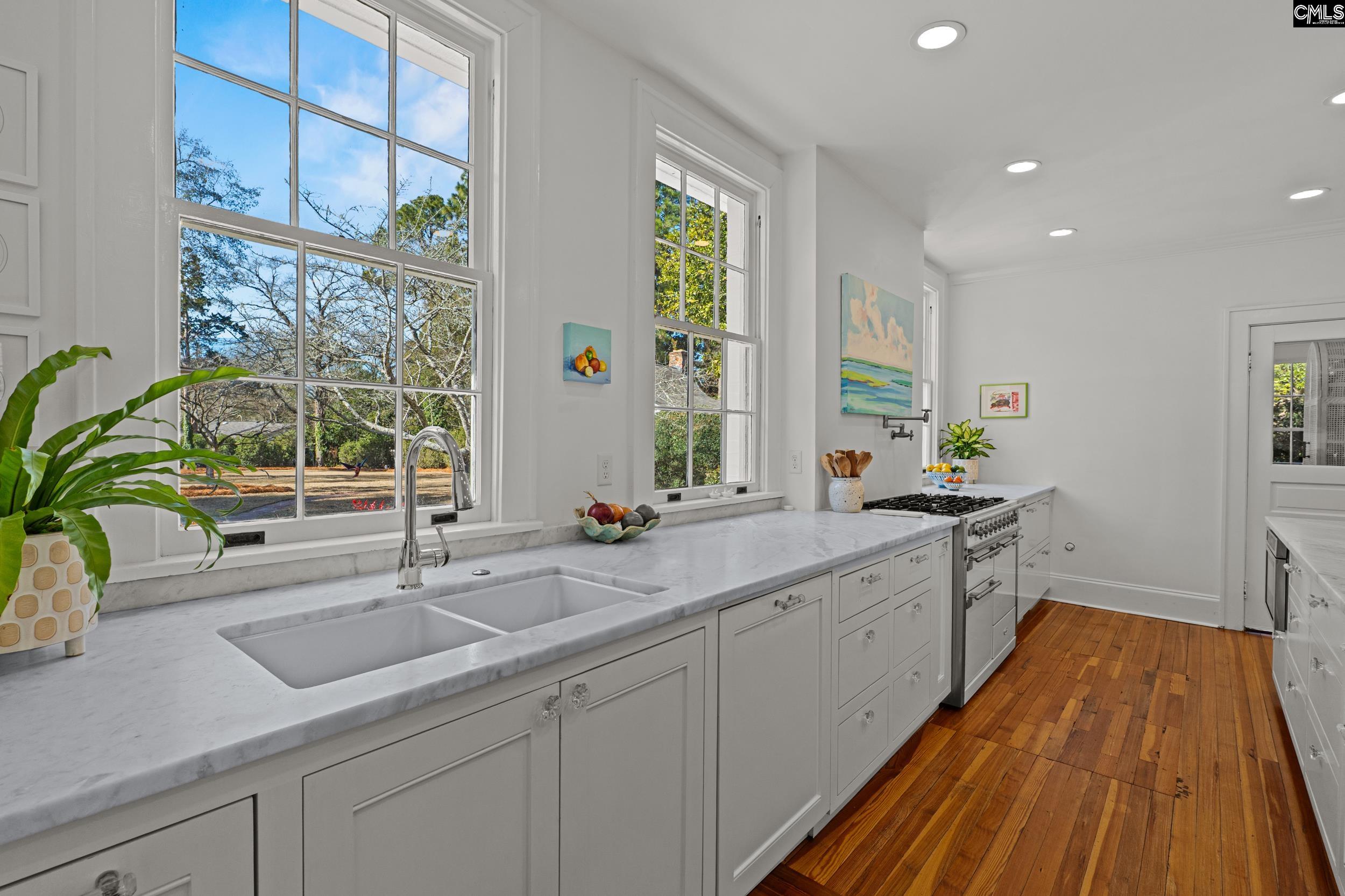 2031 Lyttleton Street