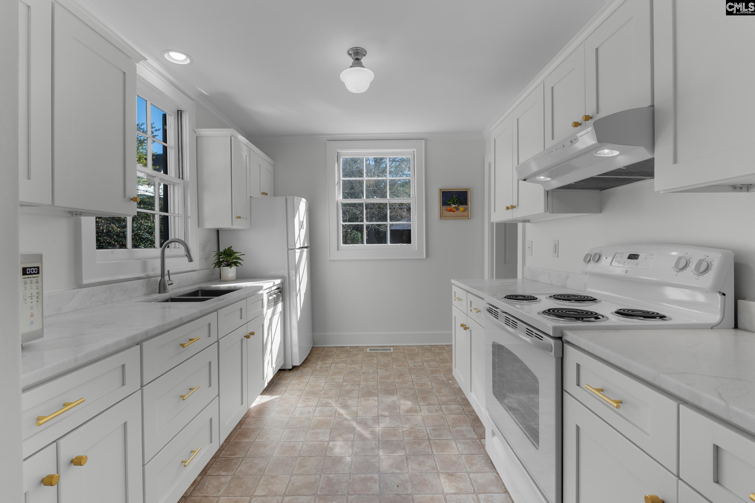 2031 Lyttleton Street