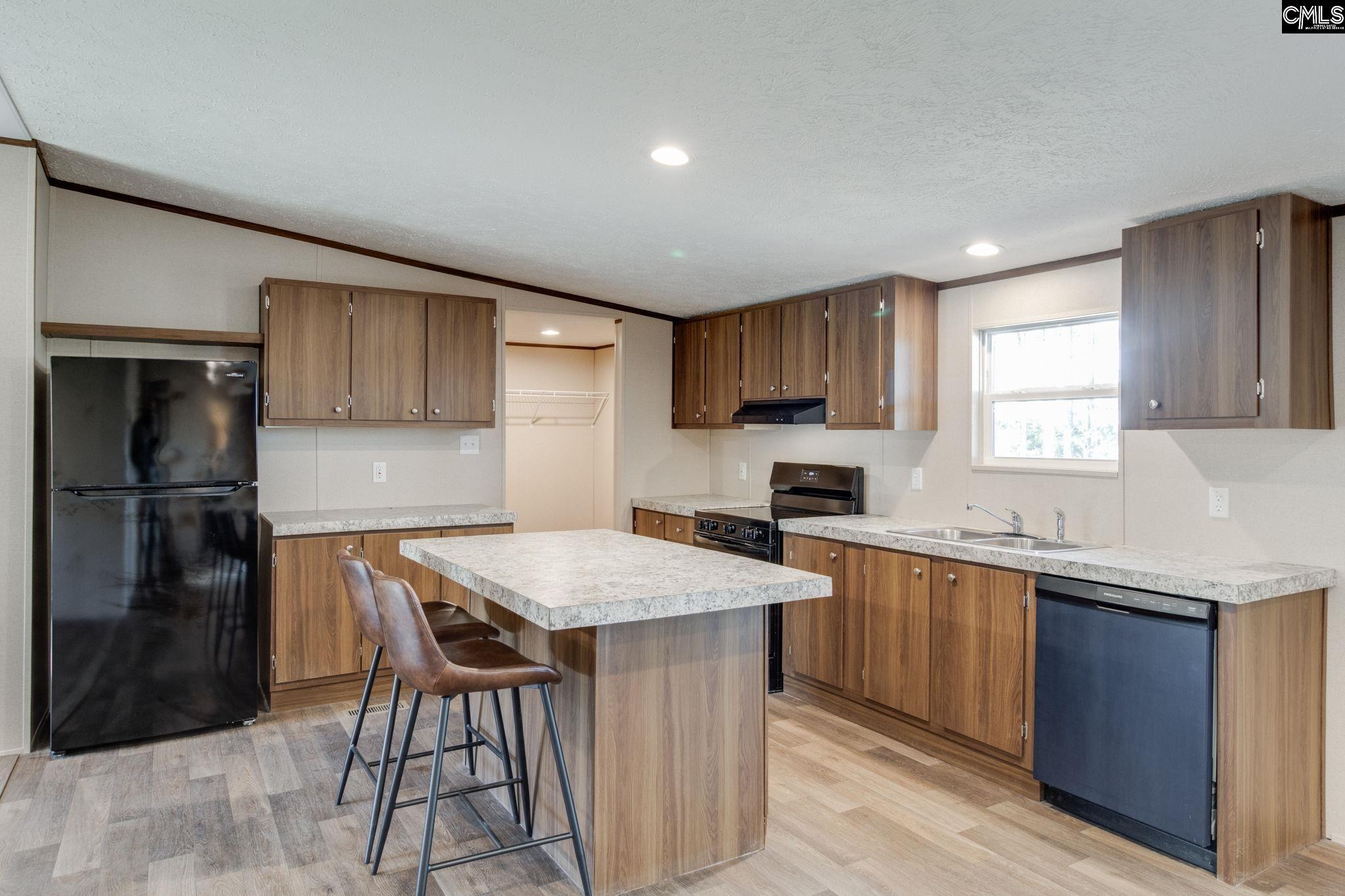 5339 Lockhart Road