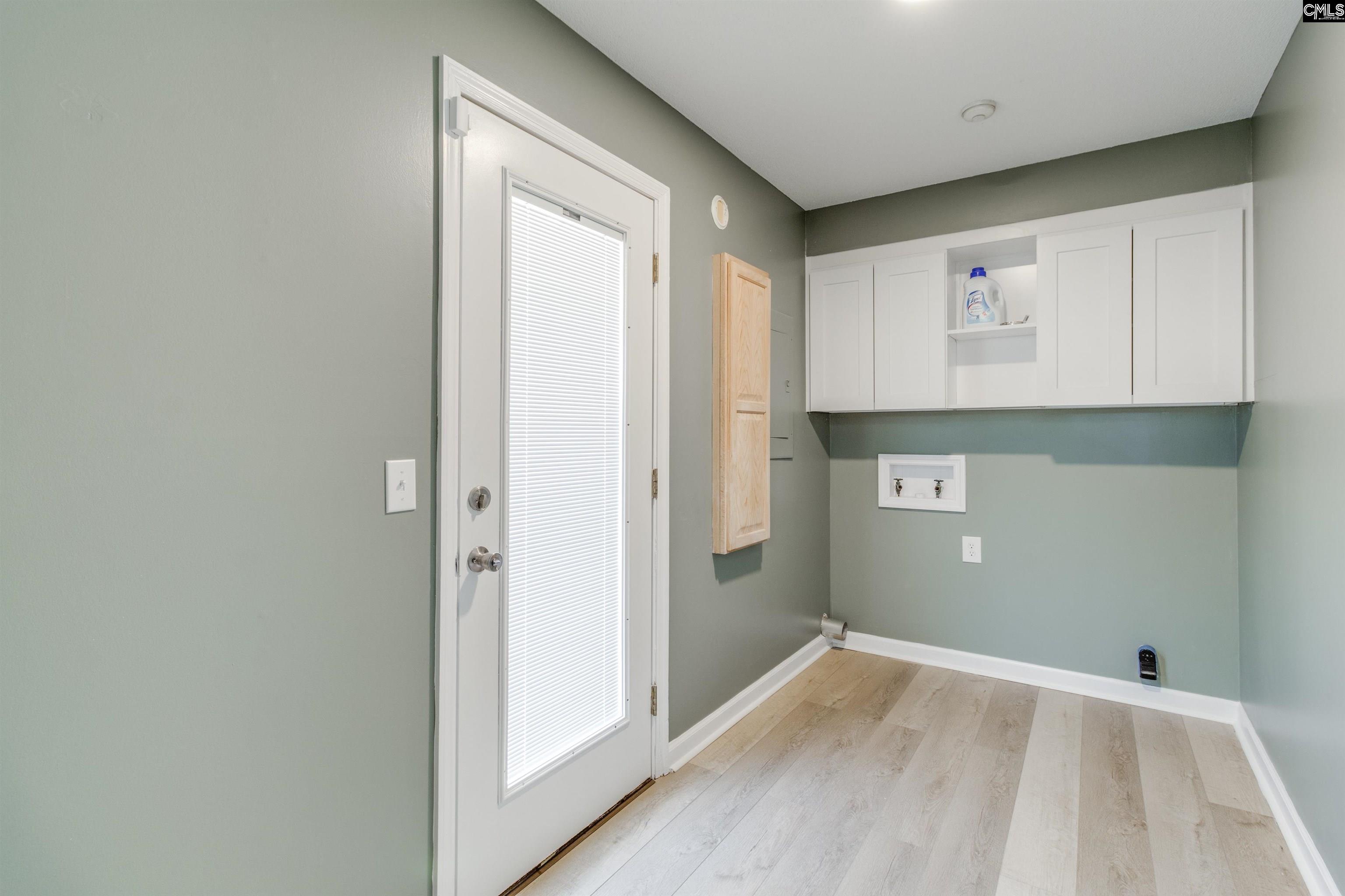 1207 S Fredericksburg Drive