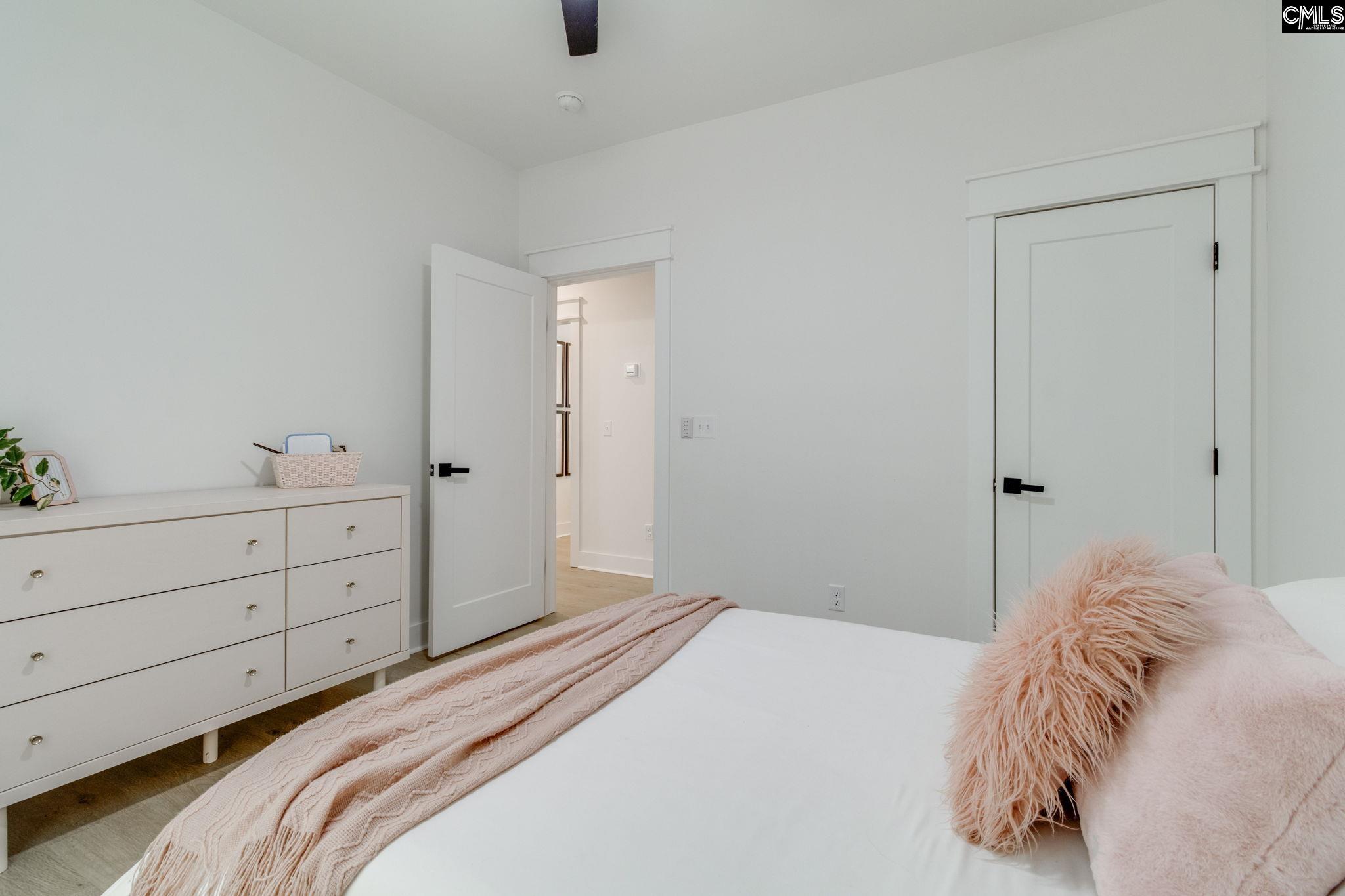 1322 Sunnyhill Drive