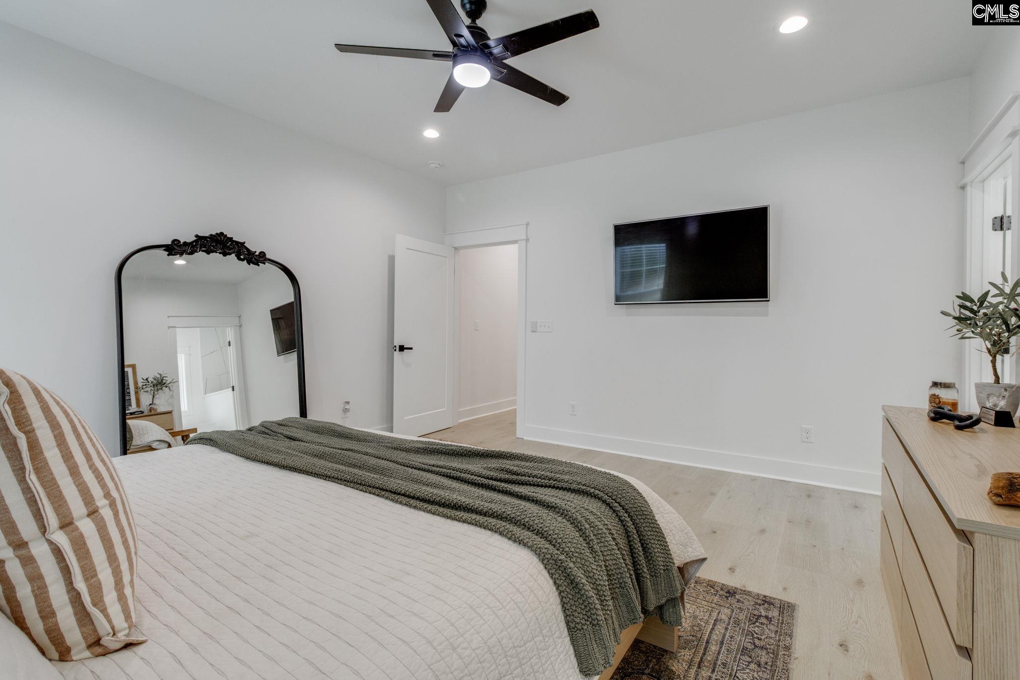 1322 Sunnyhill Drive