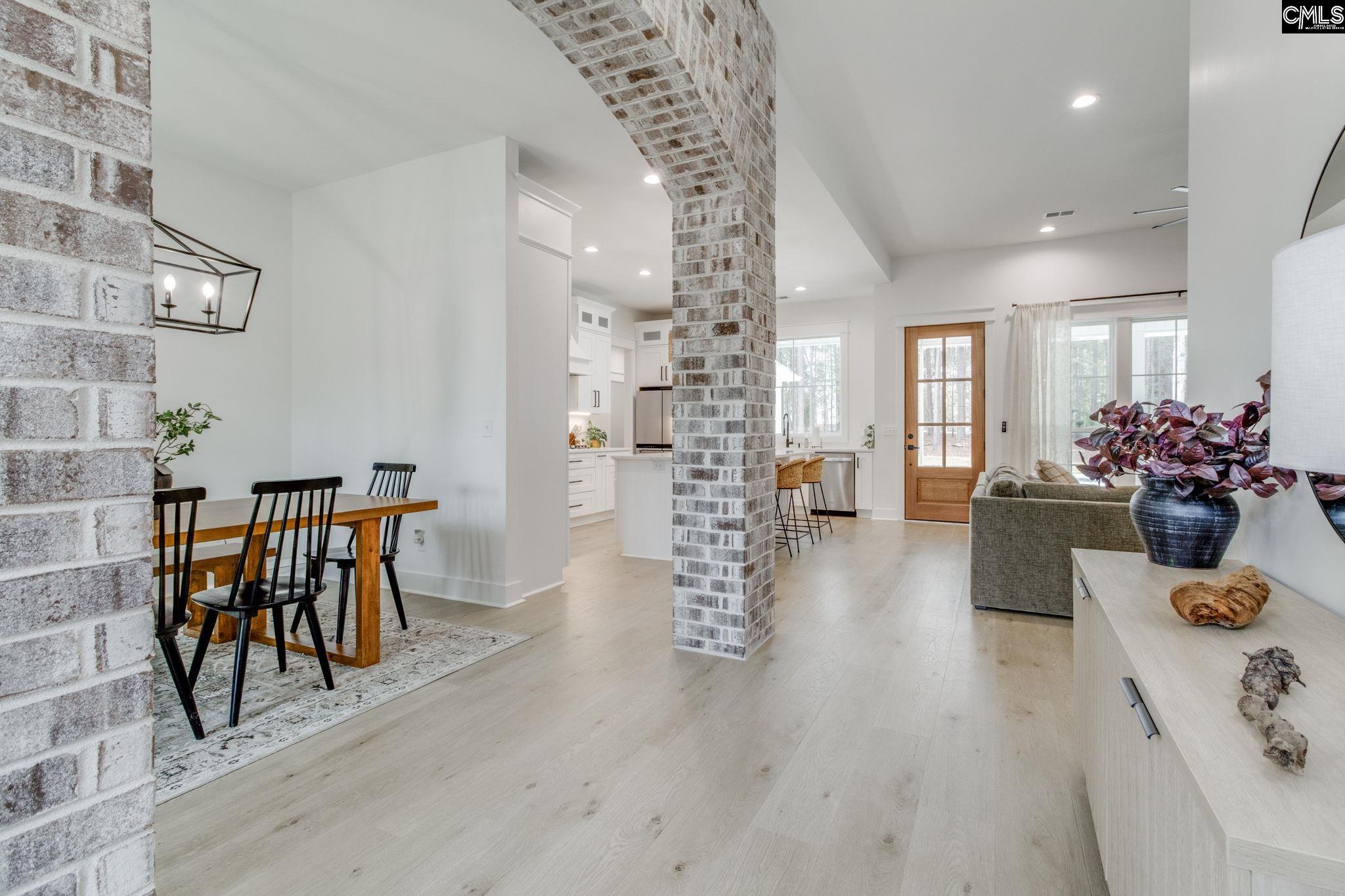 1322 Sunnyhill Drive