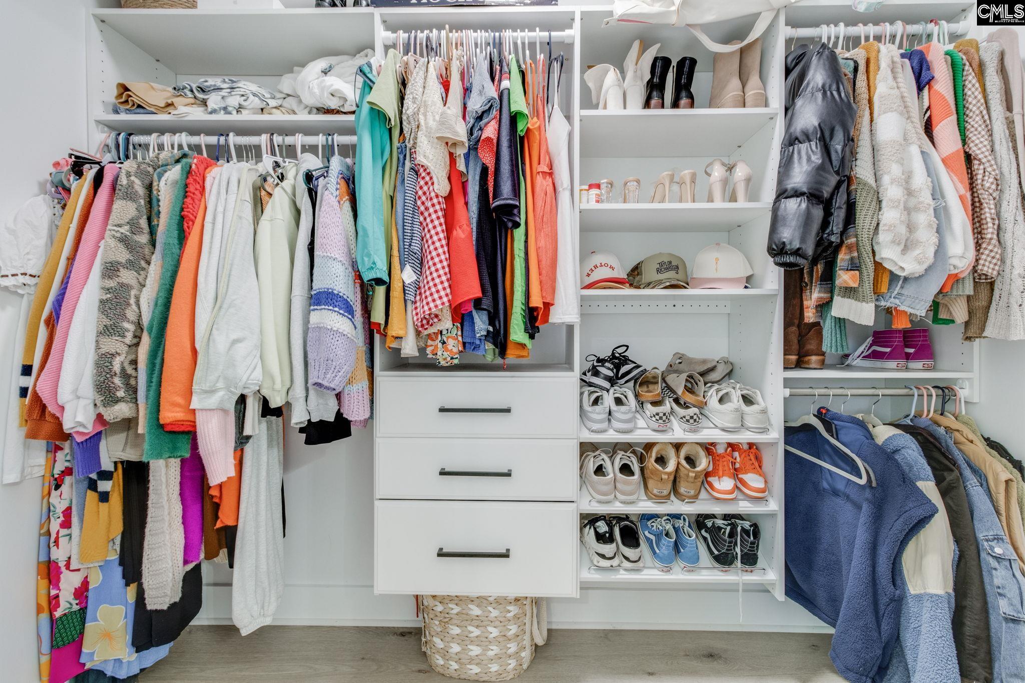 1322 Sunnyhill Drive