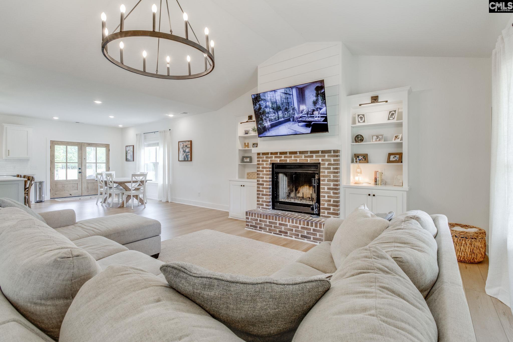 471 Mustang Road
