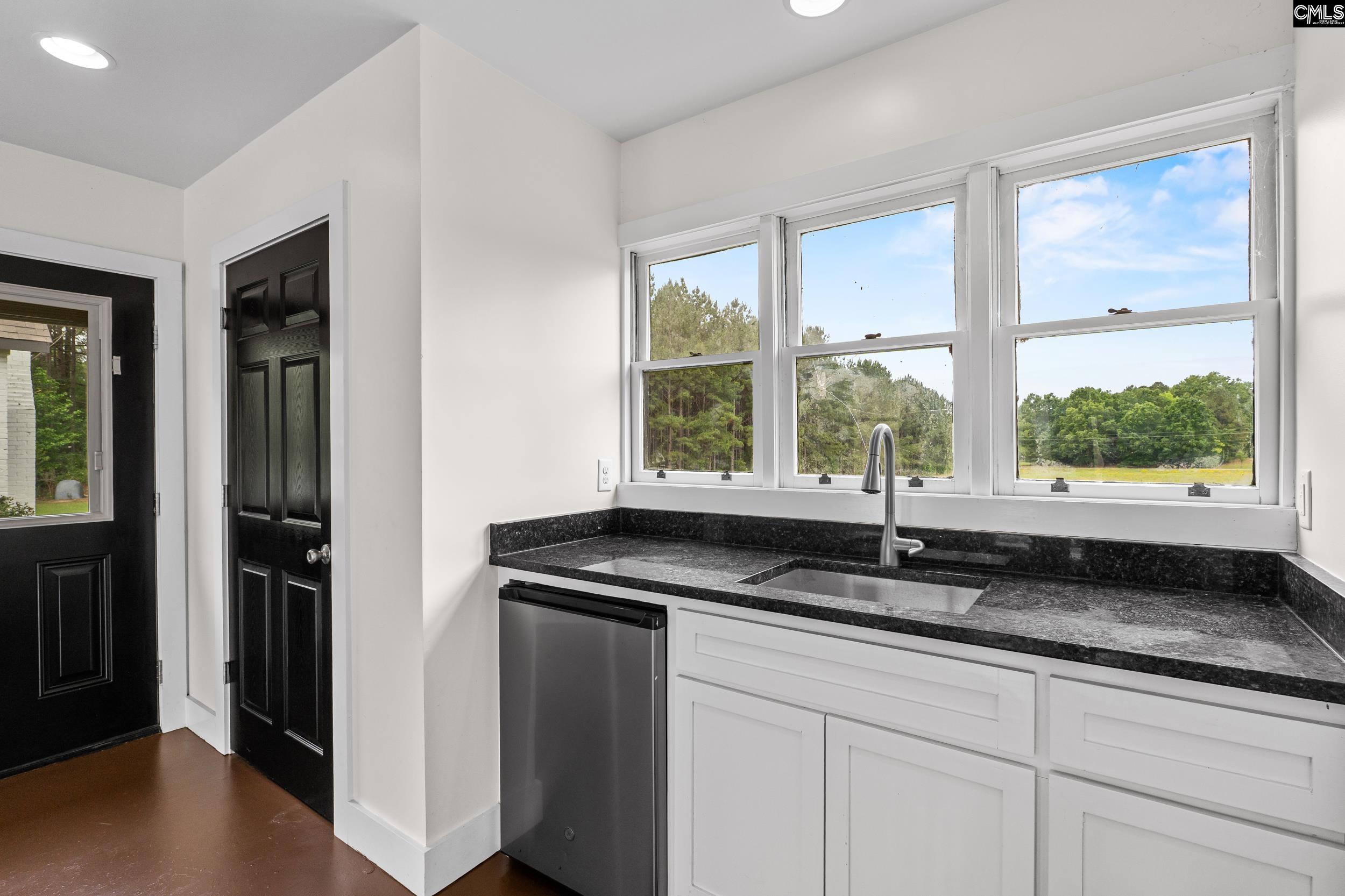 213 Tombfield Road