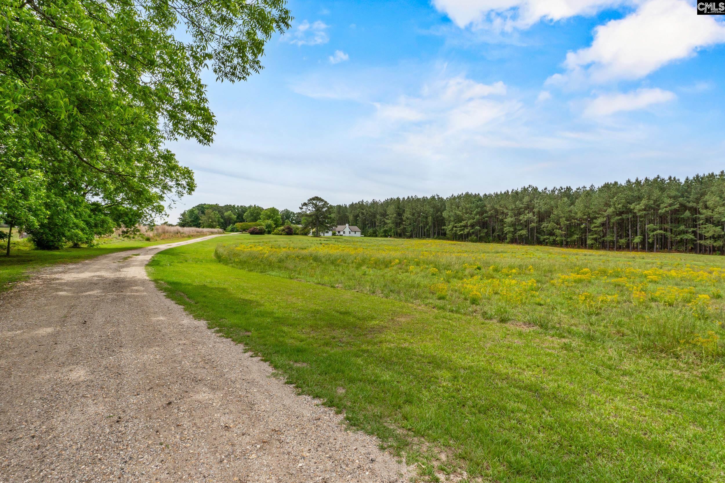 213 Tombfield Road