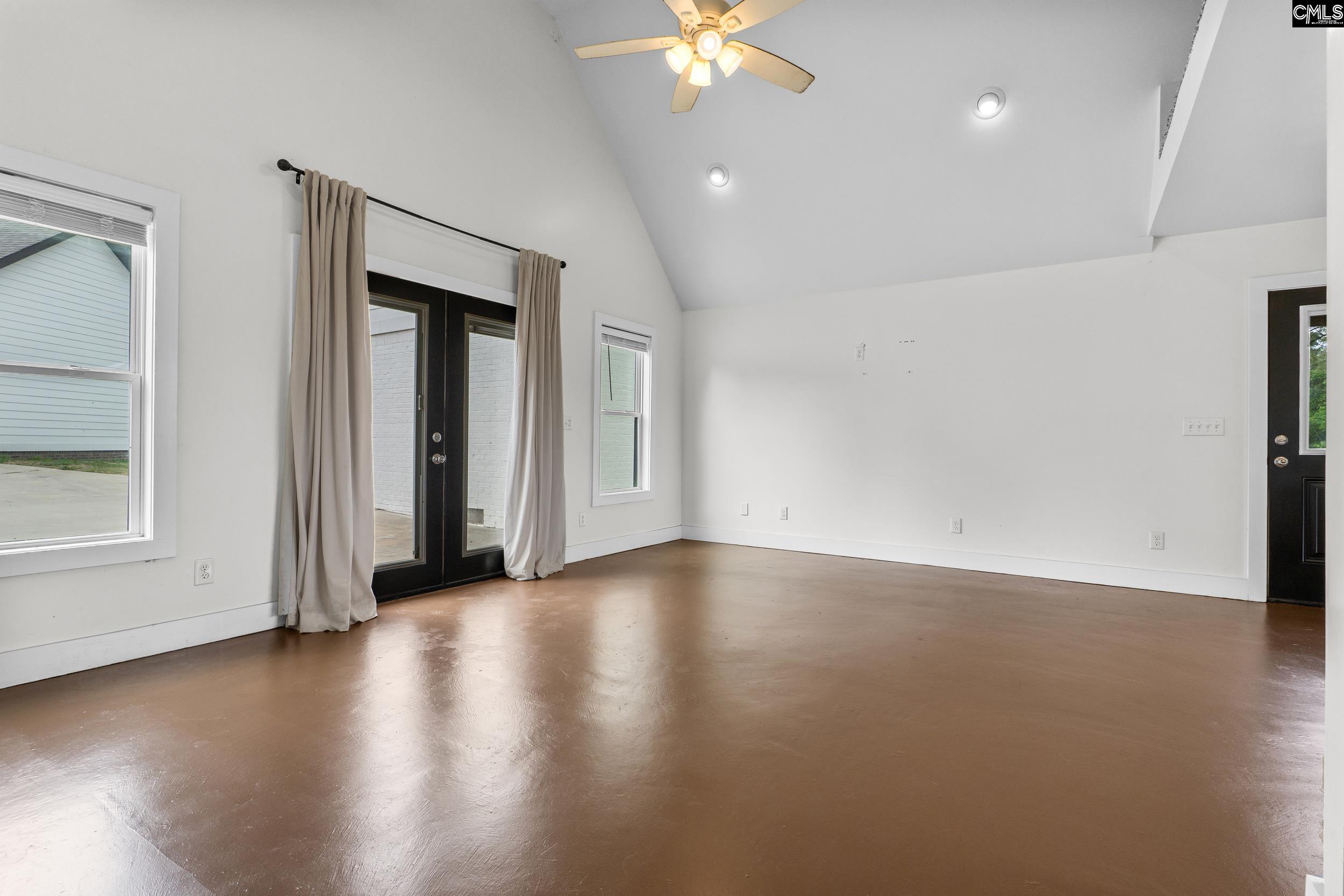213 Tombfield Road