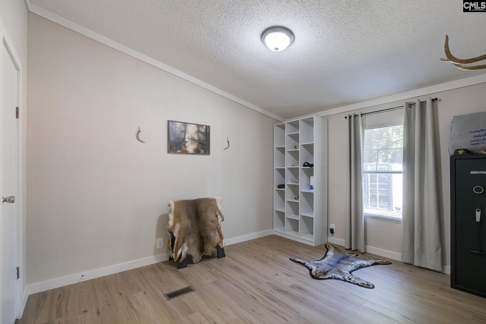 209 College Street W