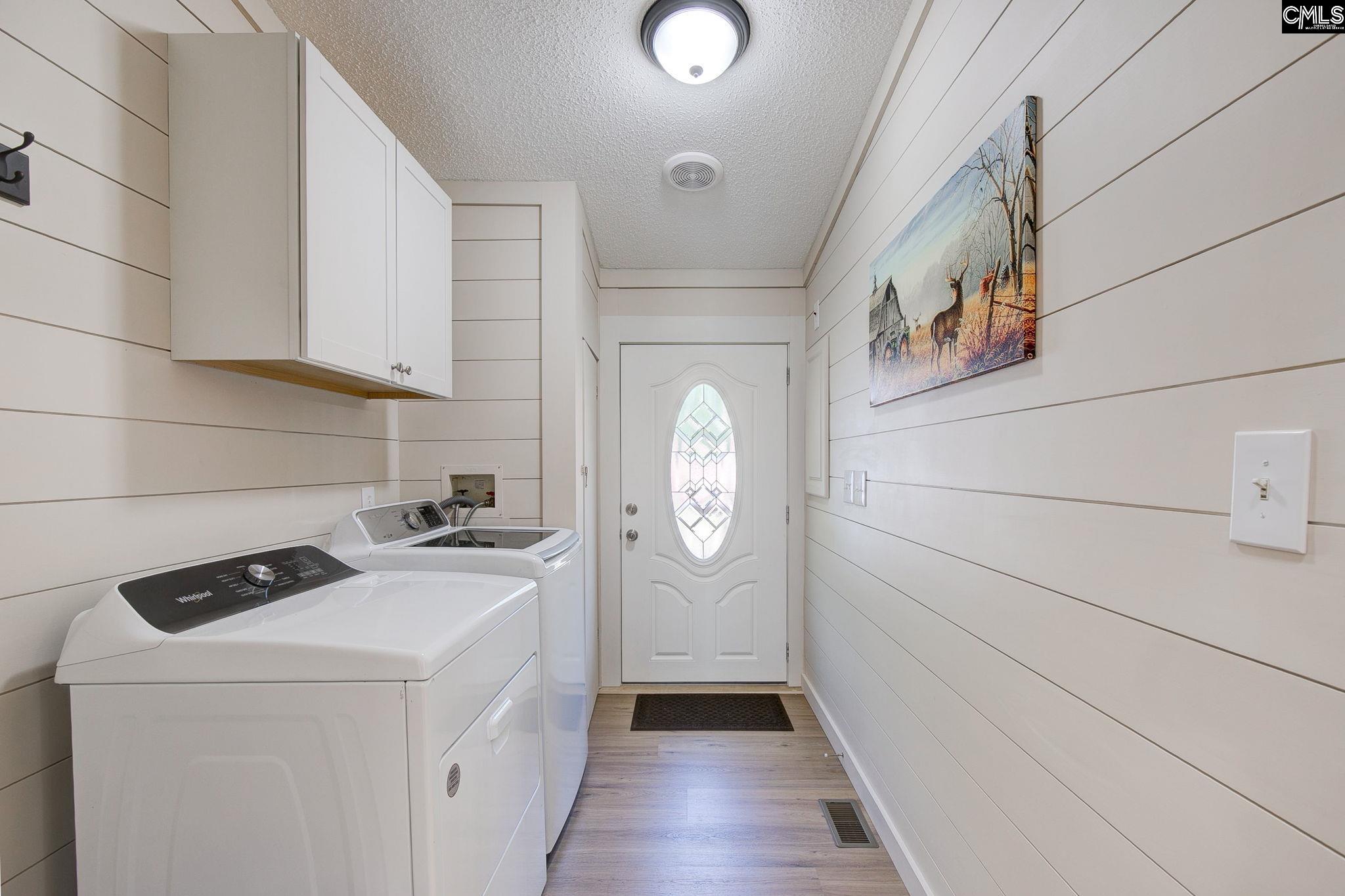 209 College Street W