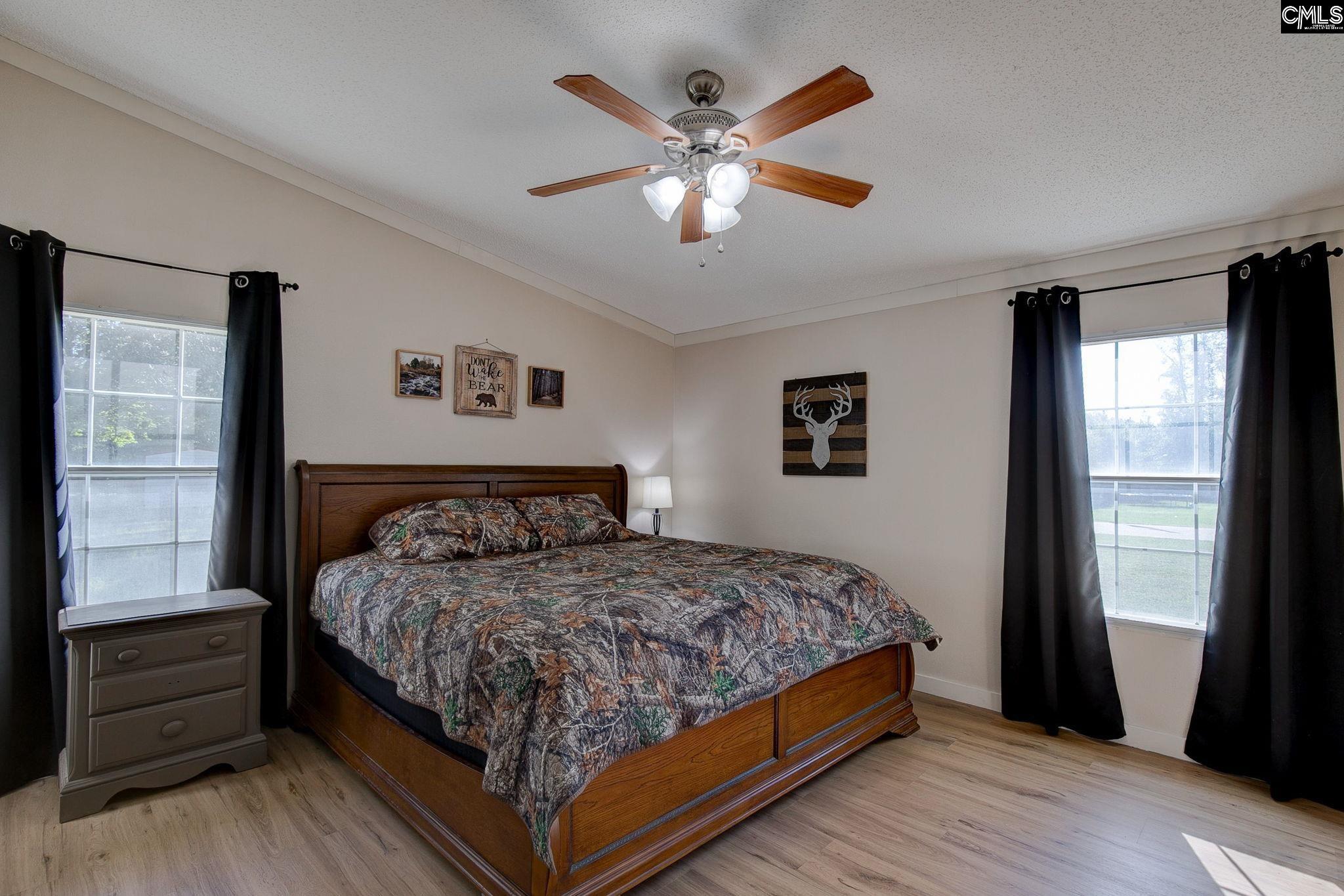 209 College Street W