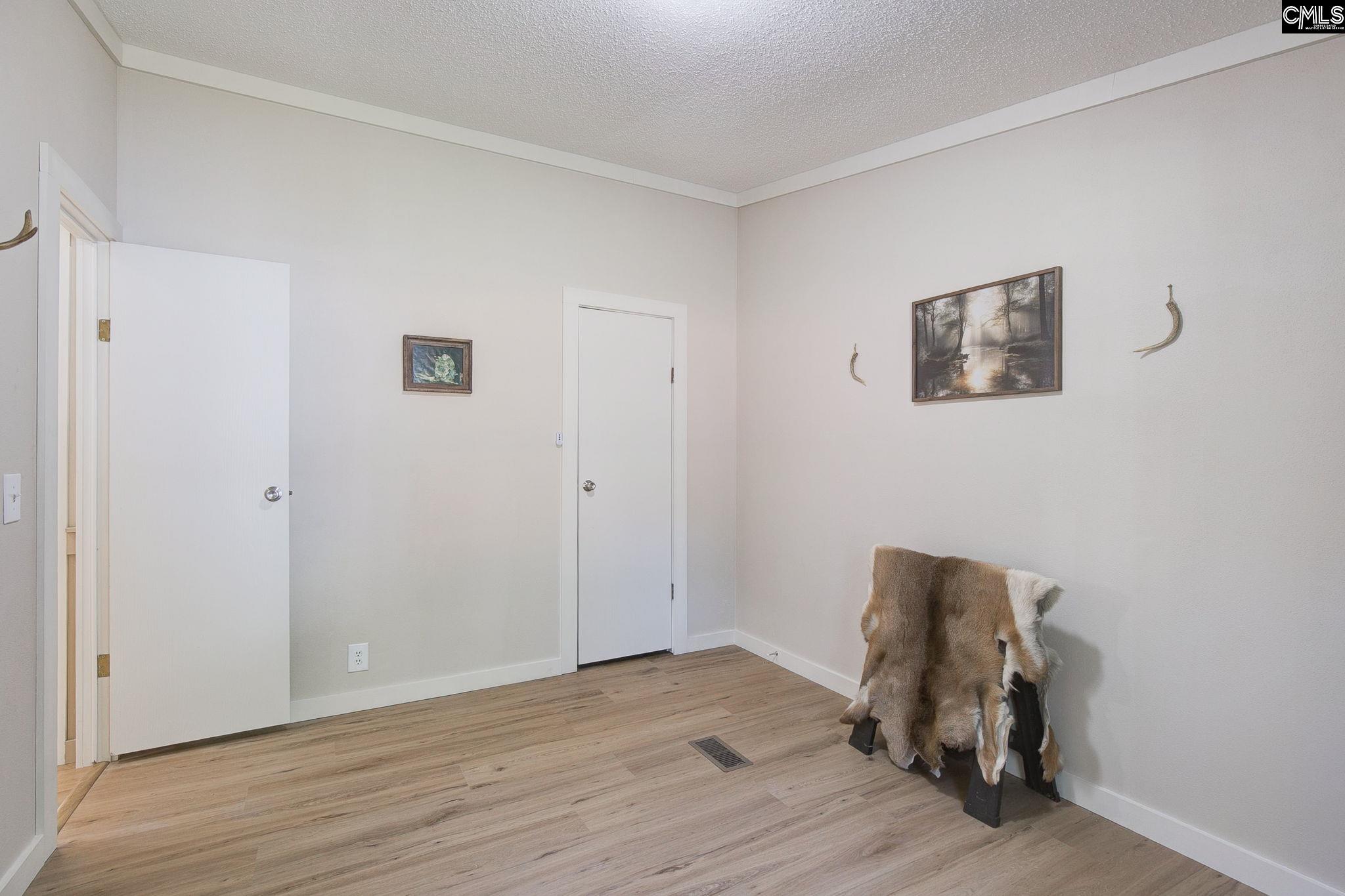209 College Street W