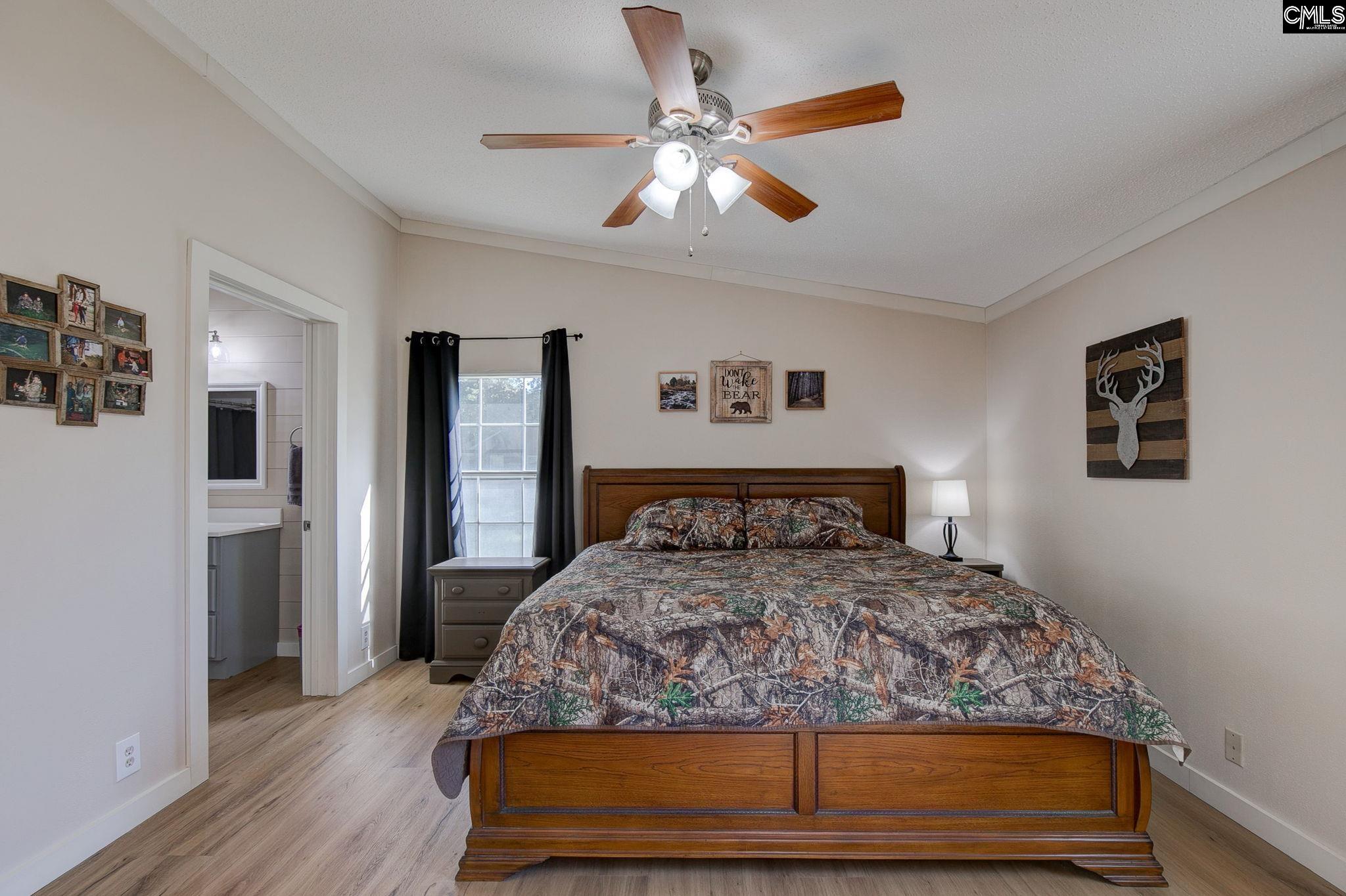 209 College Street W