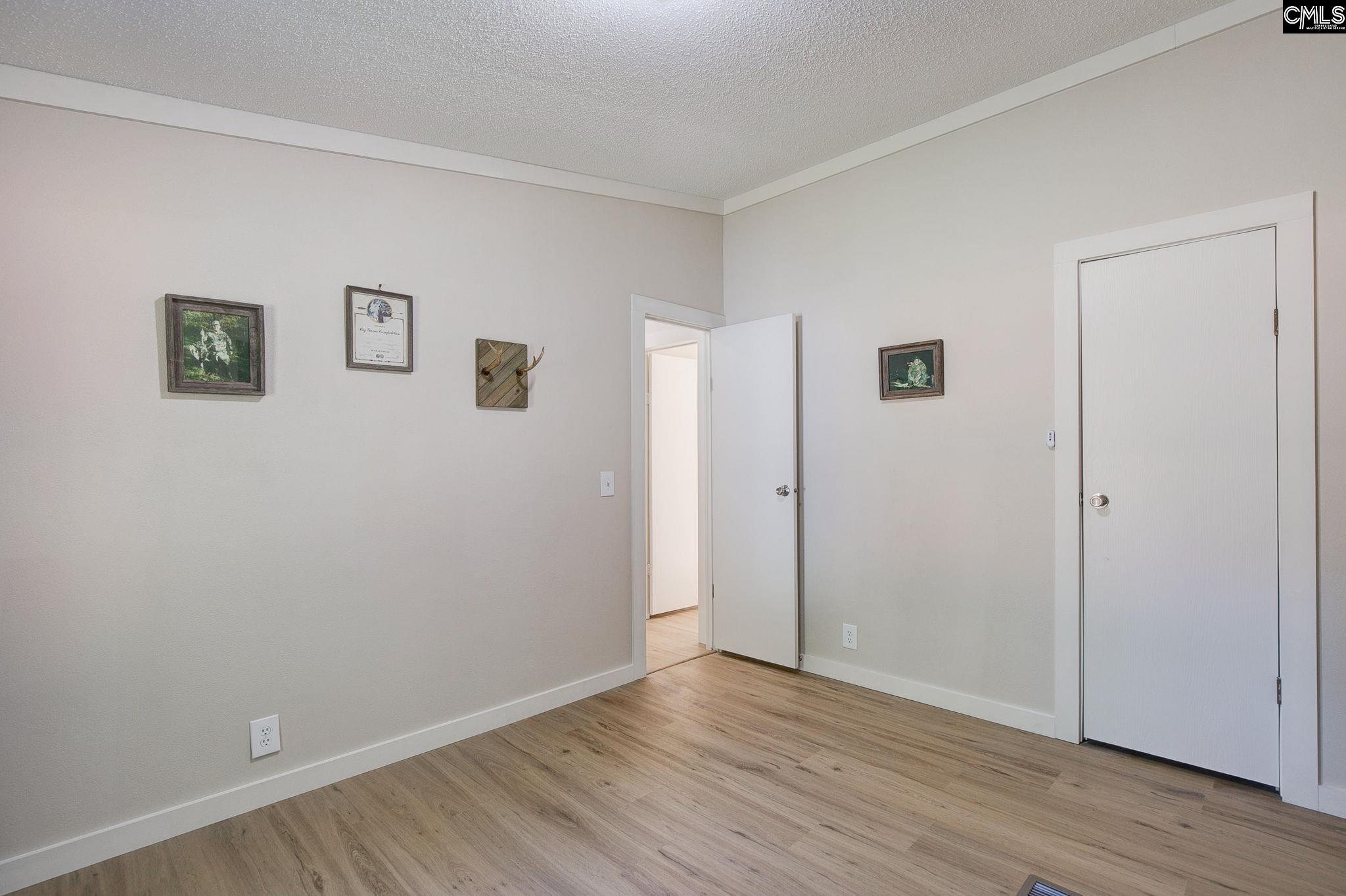 209 College Street W