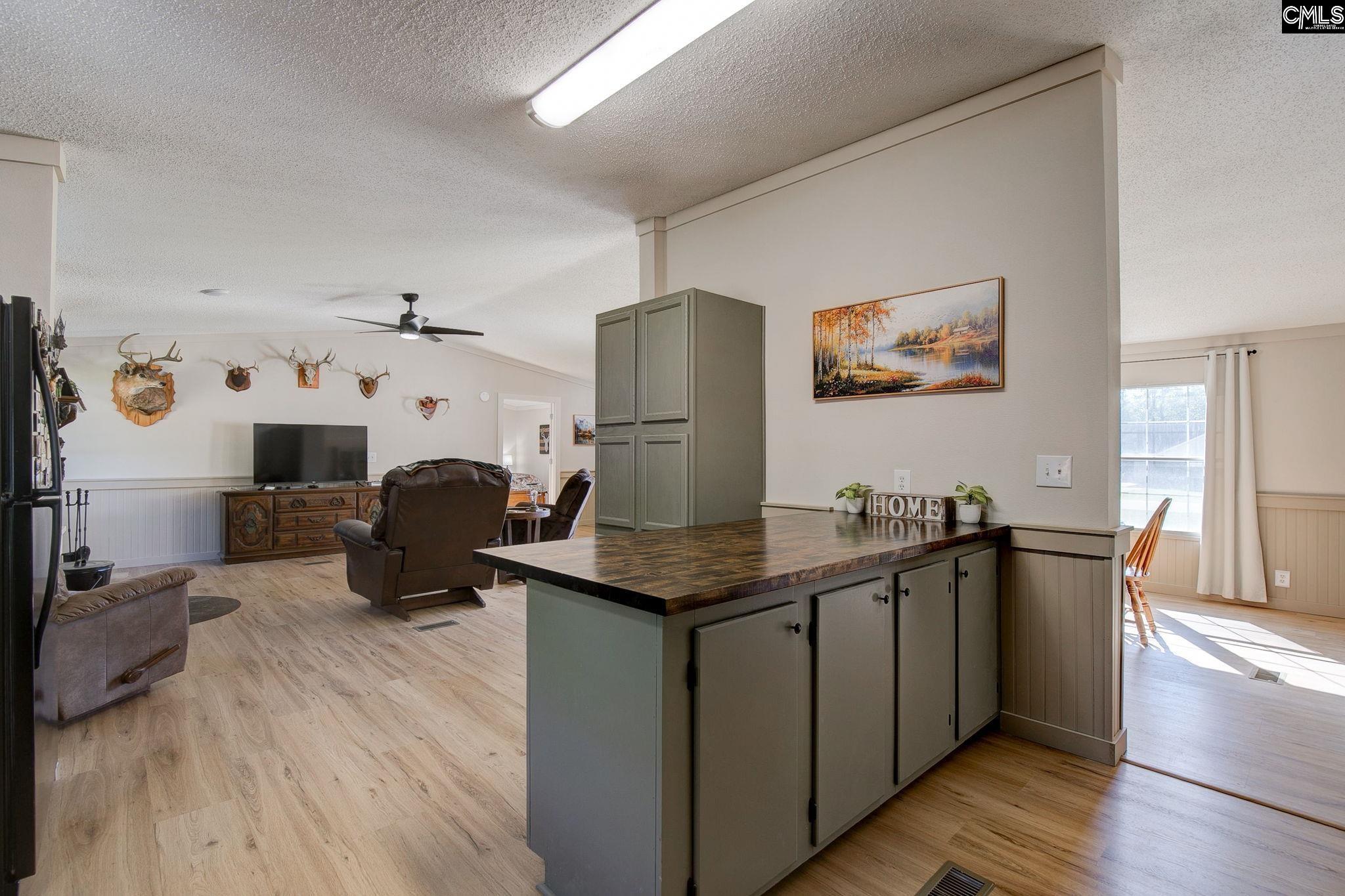 209 College Street W