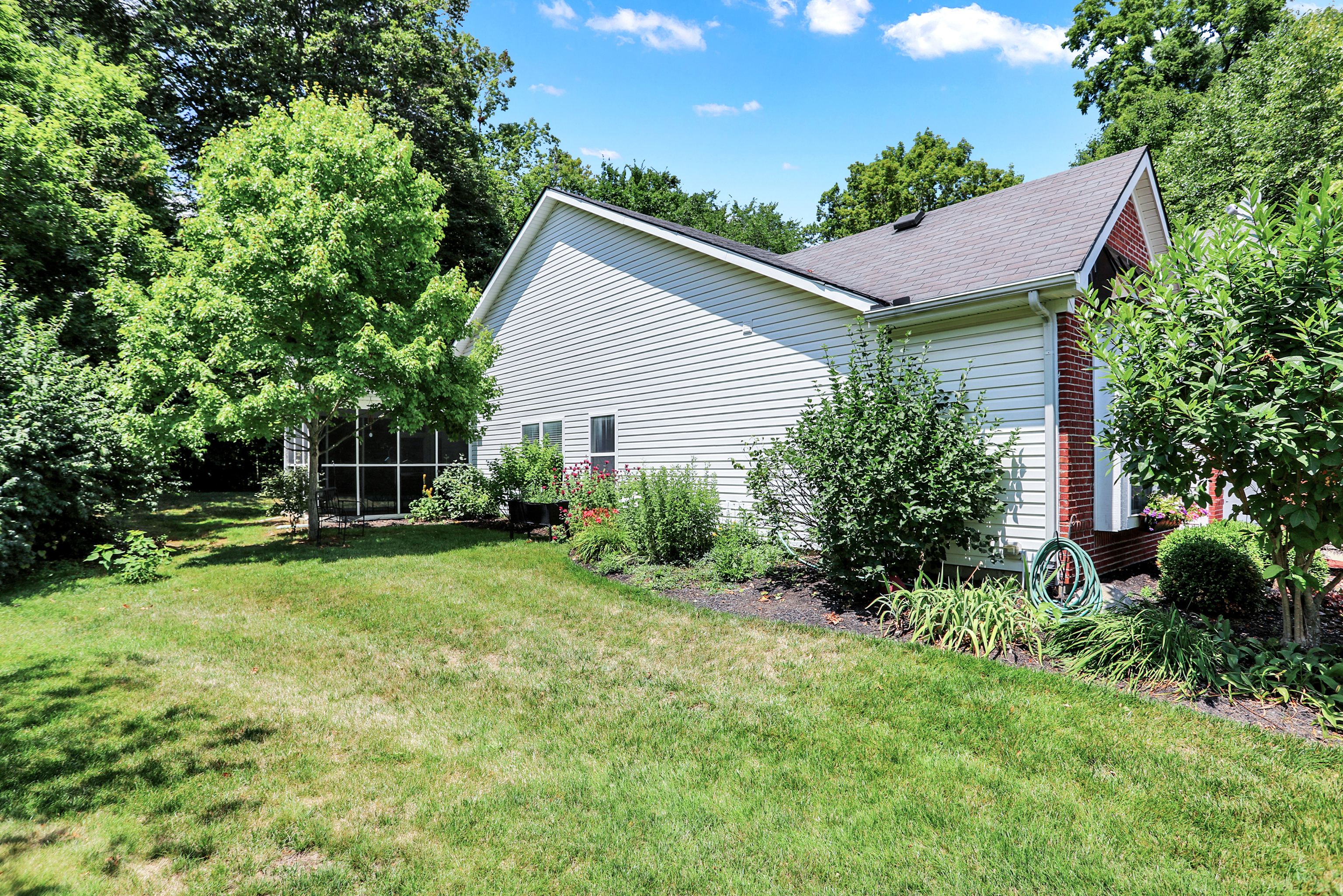 5841 Hornbean Court