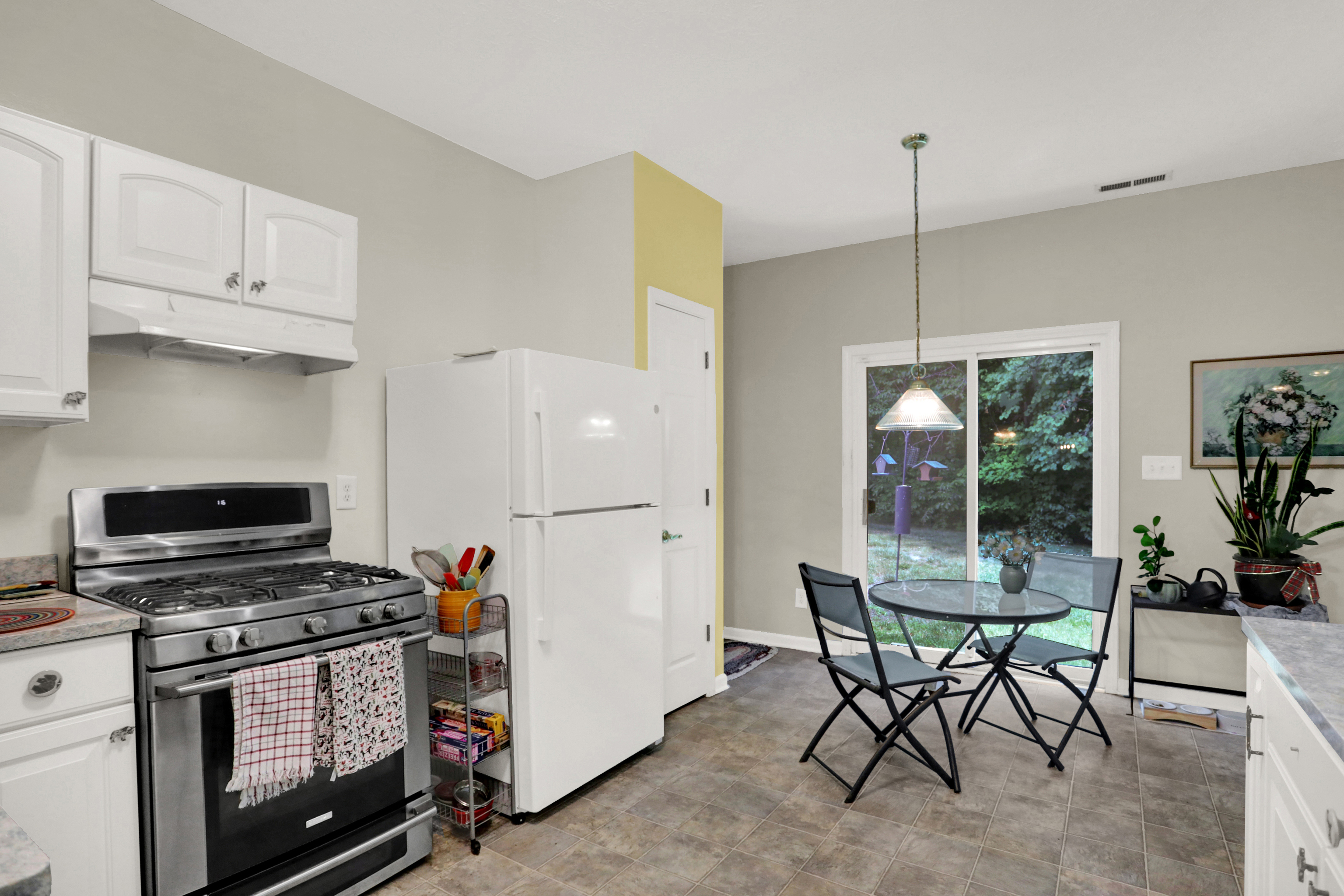 5841 Hornbean Court