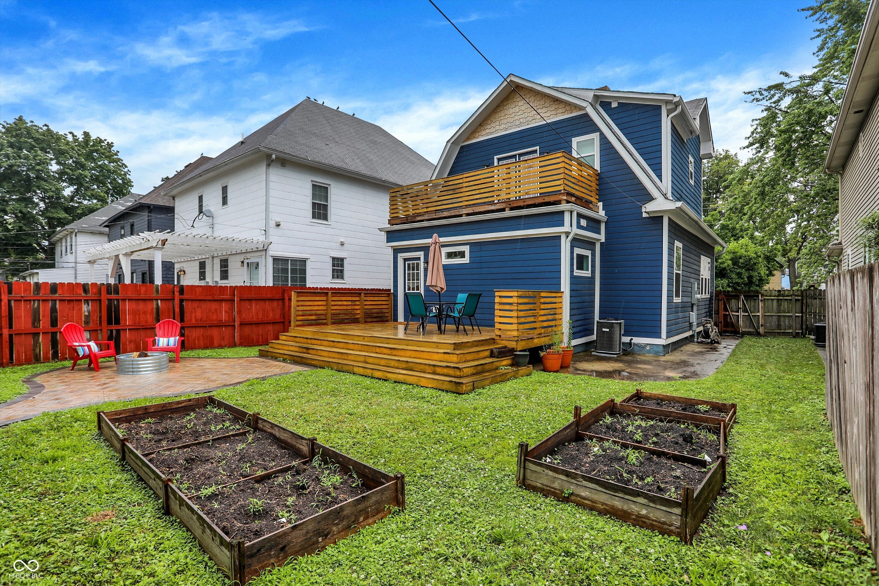 1410 E Vermont Street