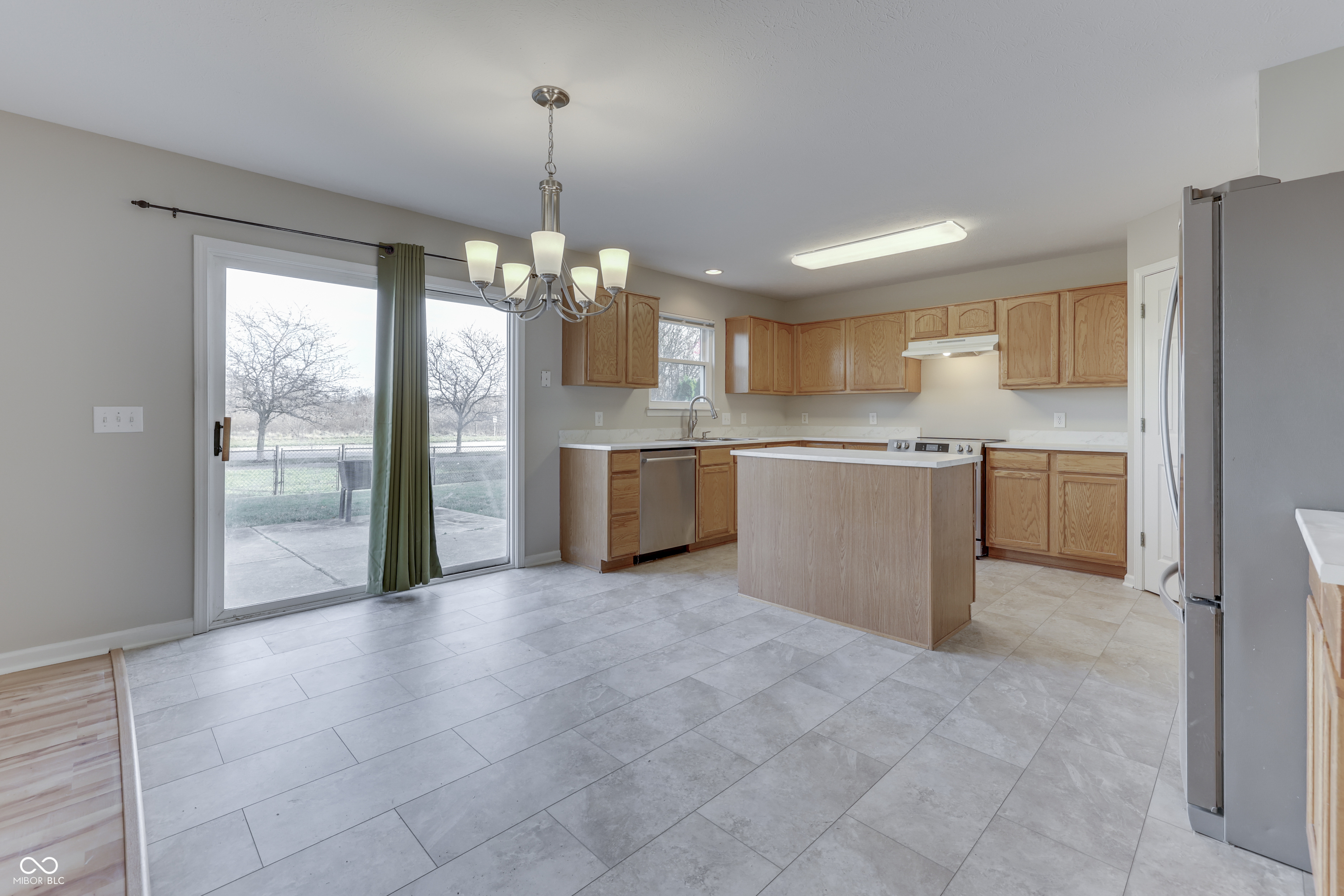 5814 Columbia Circle