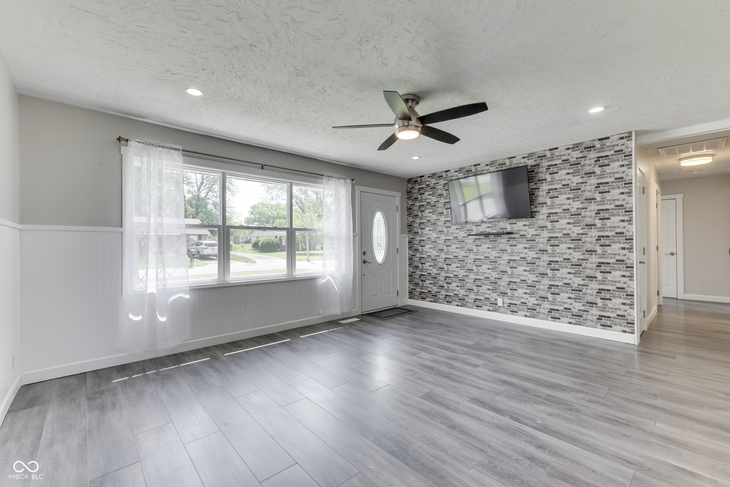 1082 Galaxie Drive