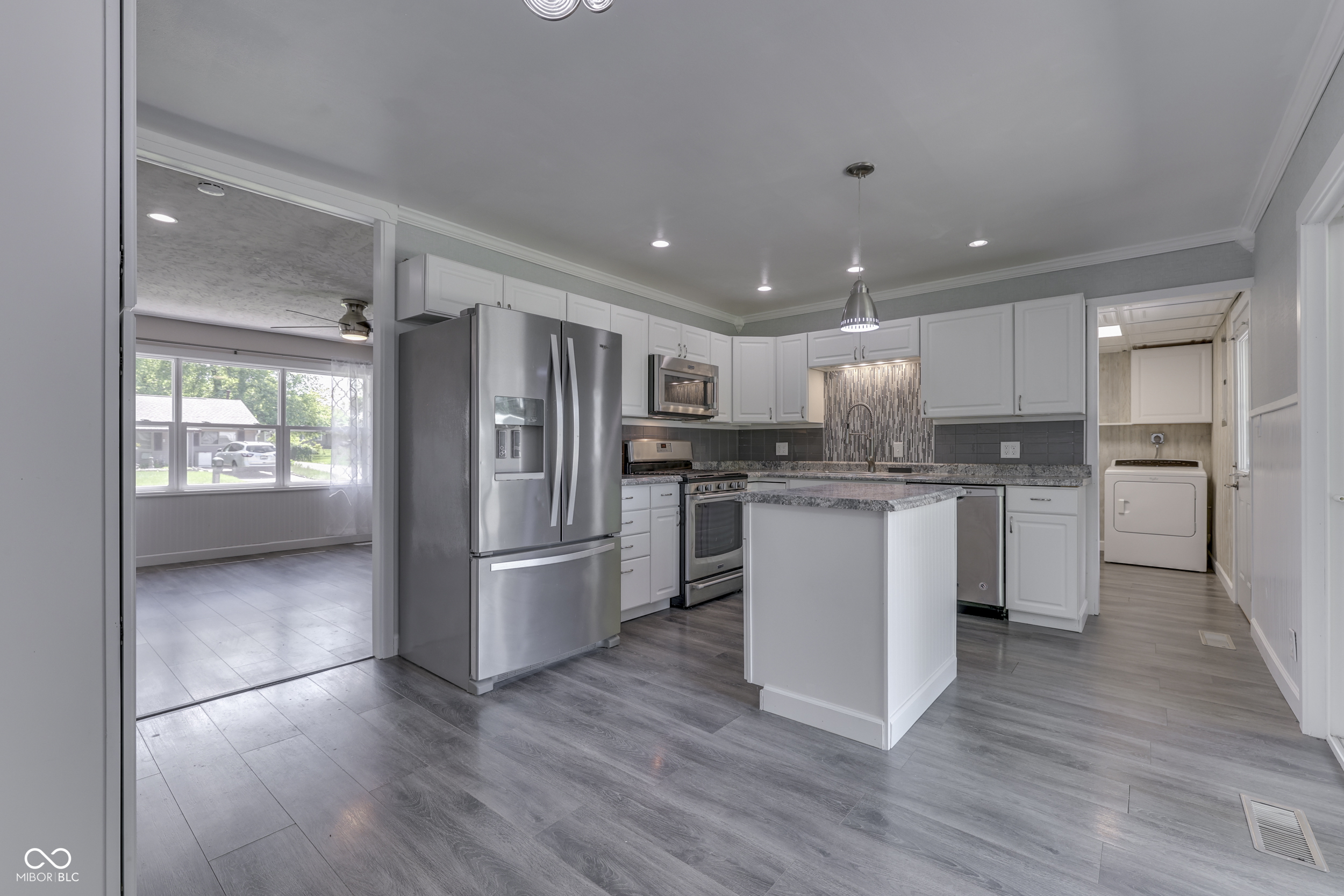 1082 Galaxie Drive