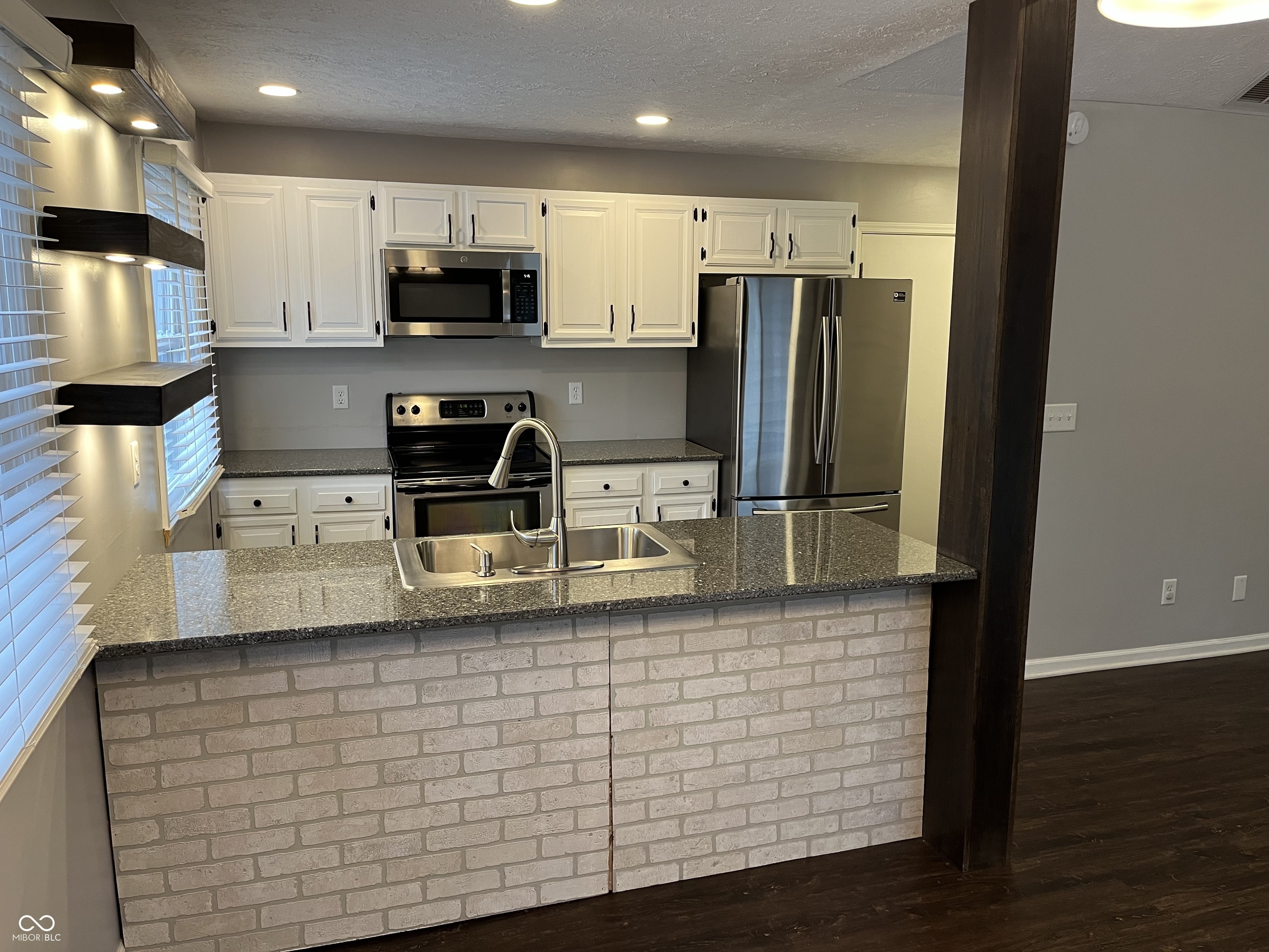 627 San Carlos Drive