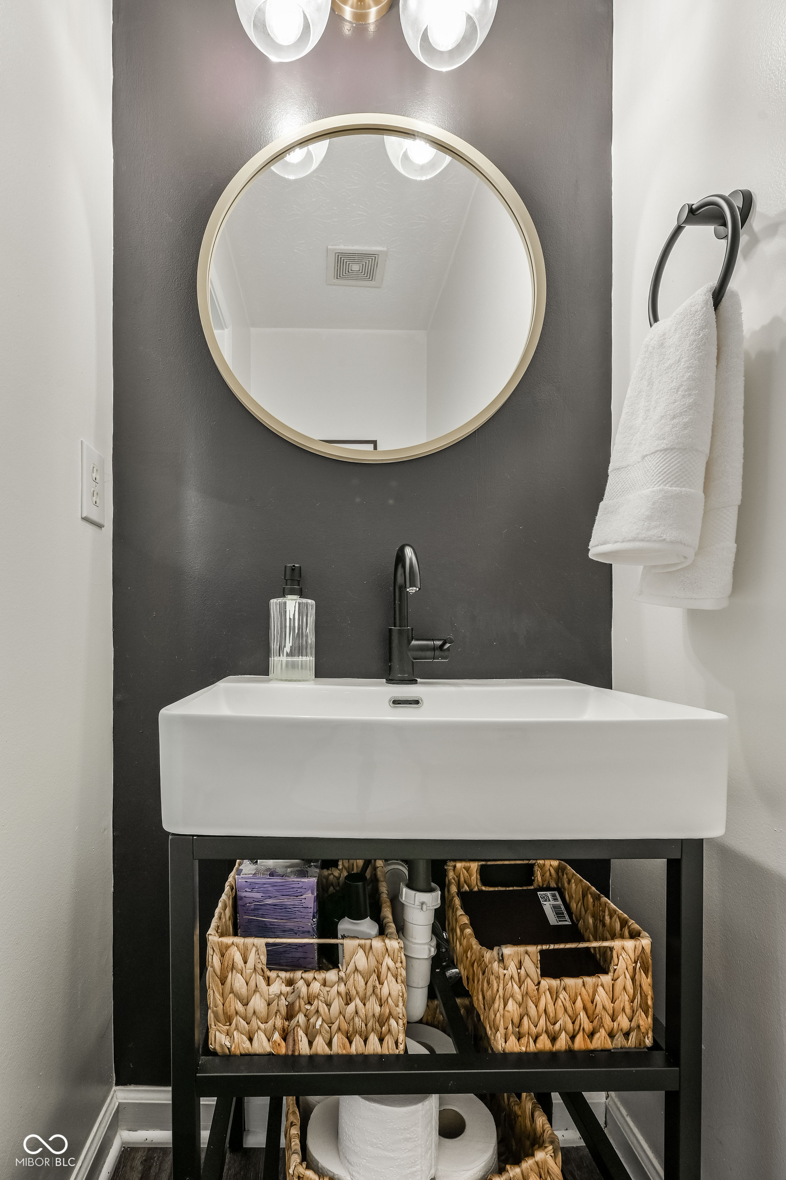 5308 Mesa Verde Drive