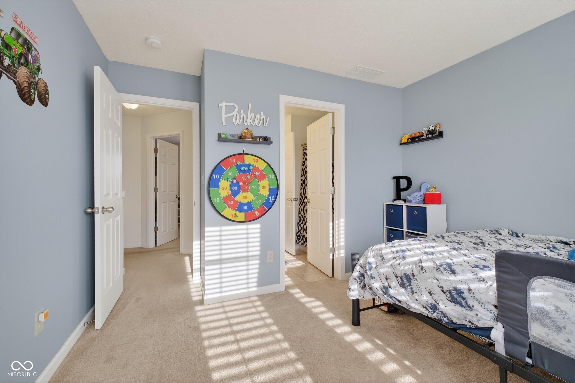 4742 Deacon Lane