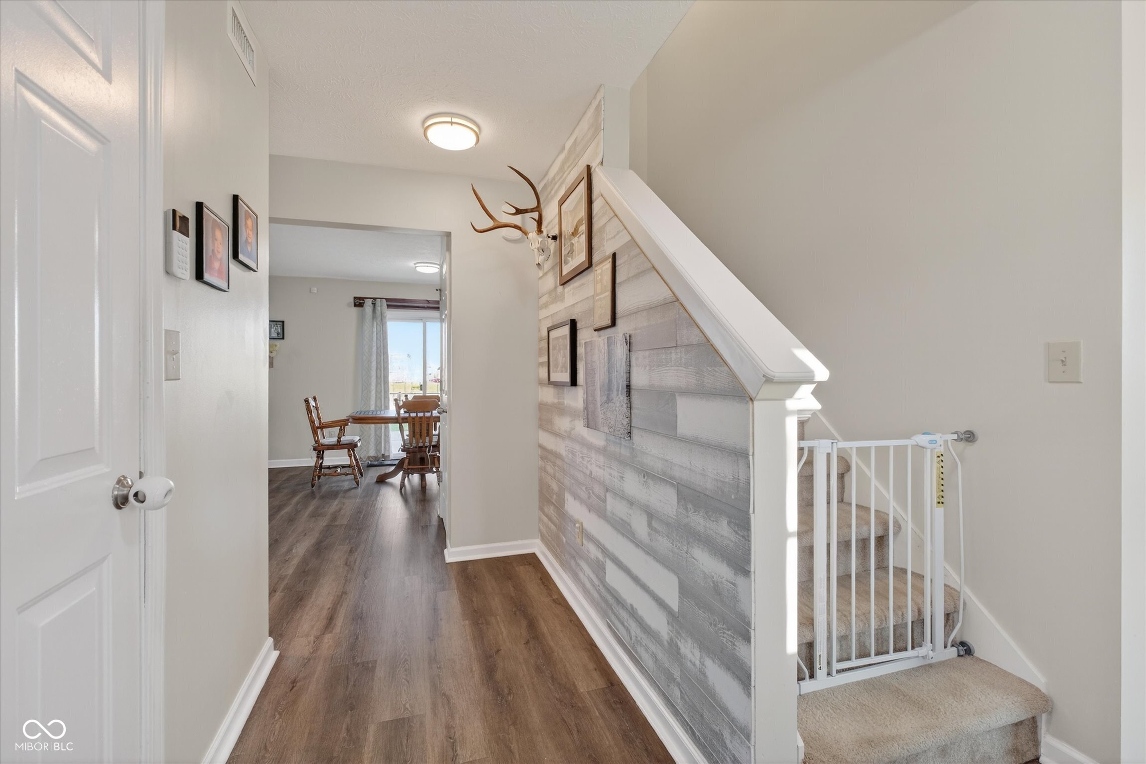 4742 Deacon Lane