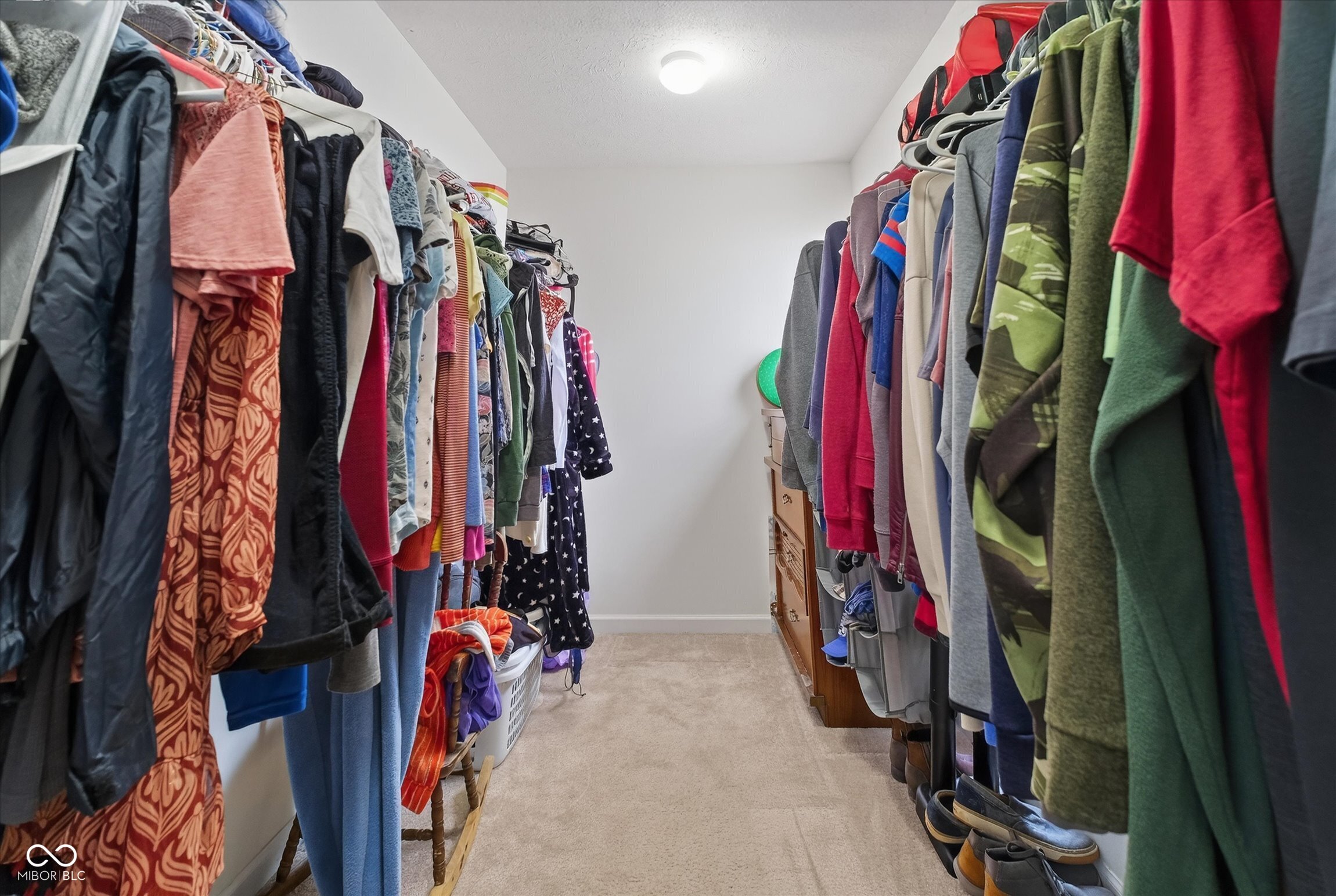 4742 Deacon Lane