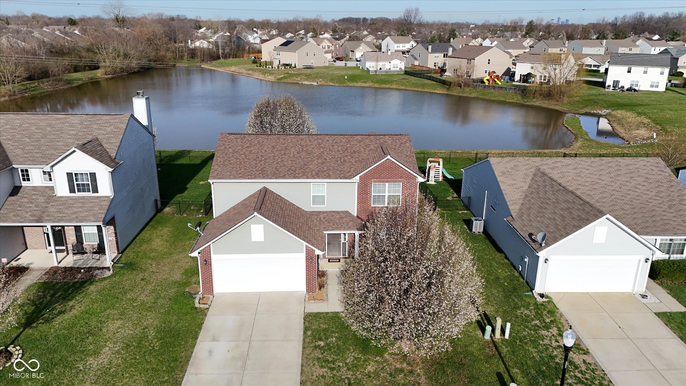 4742 Deacon Lane